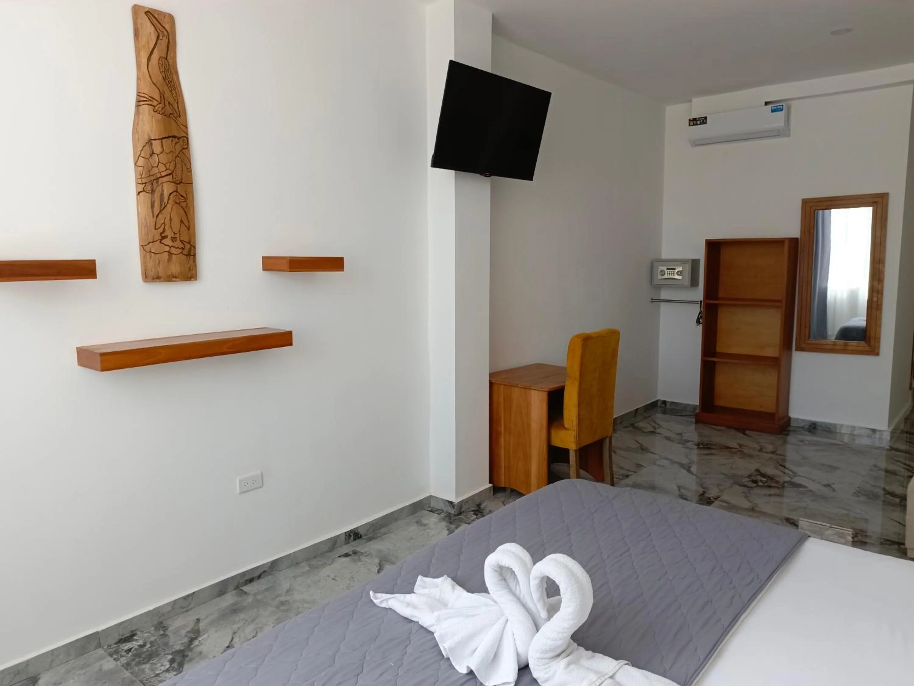 Bed in Patty House Galapagos