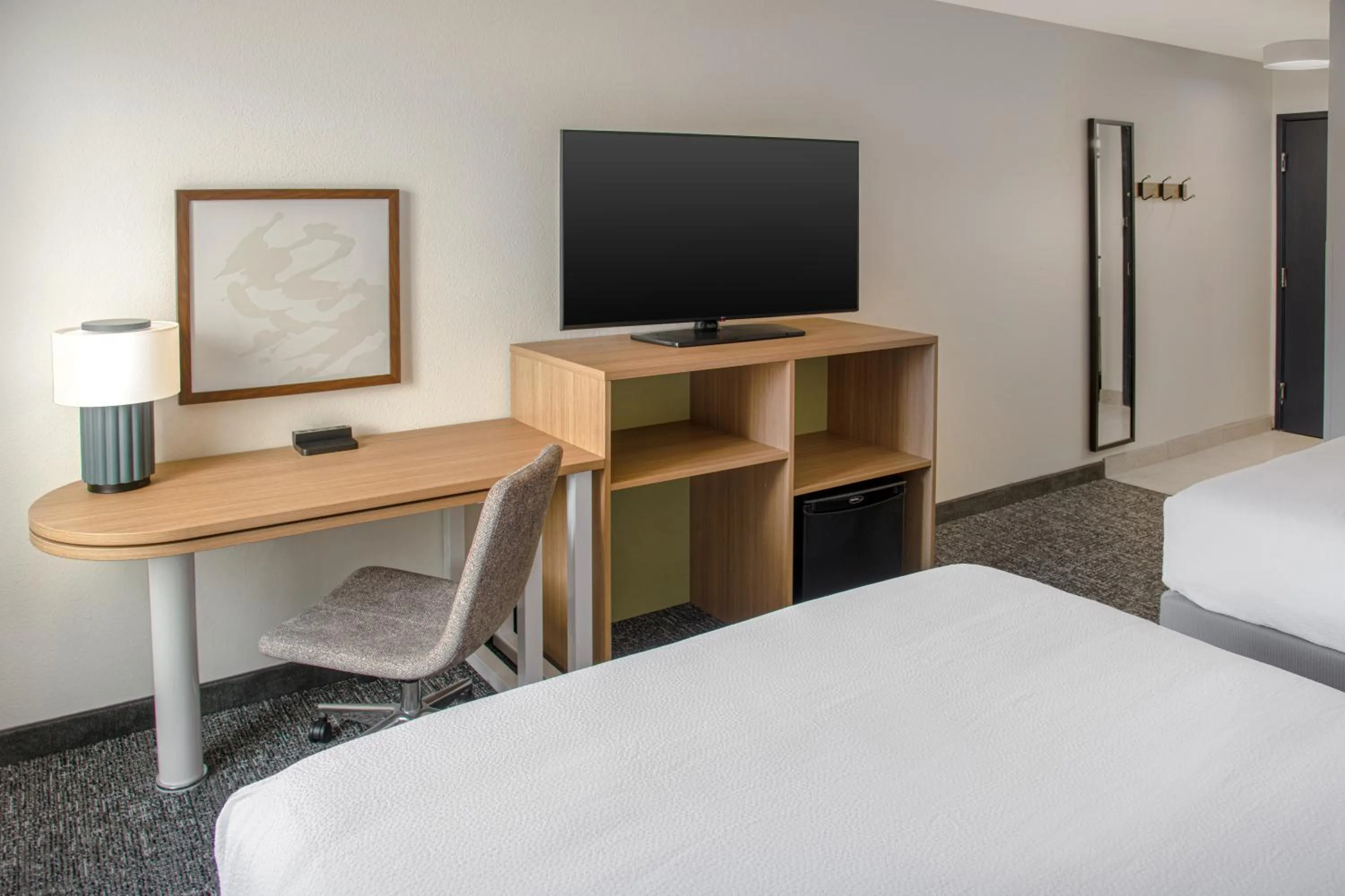 Bedroom, Bed in Spark by Hilton St Robert Fort Leonard Wood