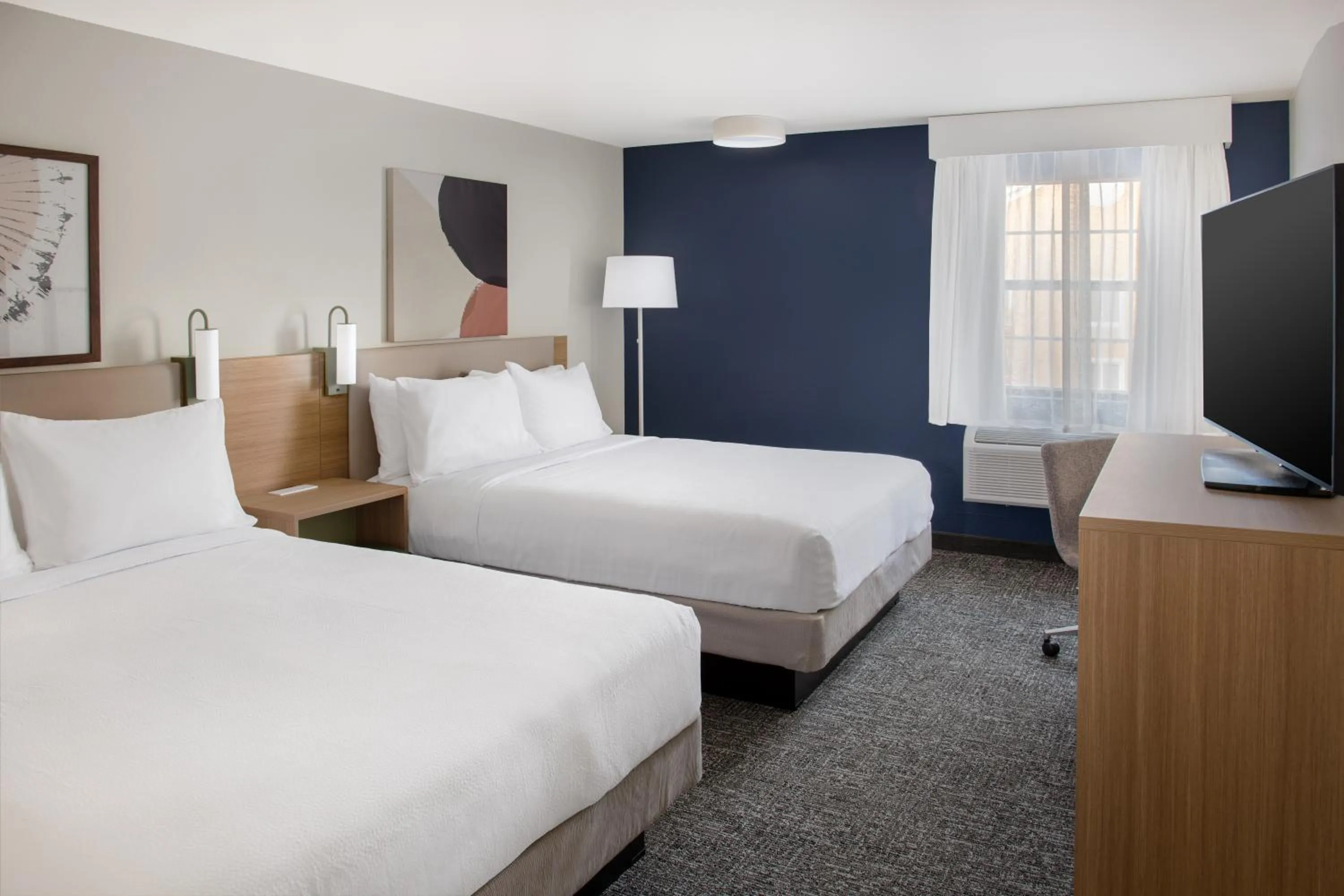 Bed in Spark by Hilton St Robert Fort Leonard Wood