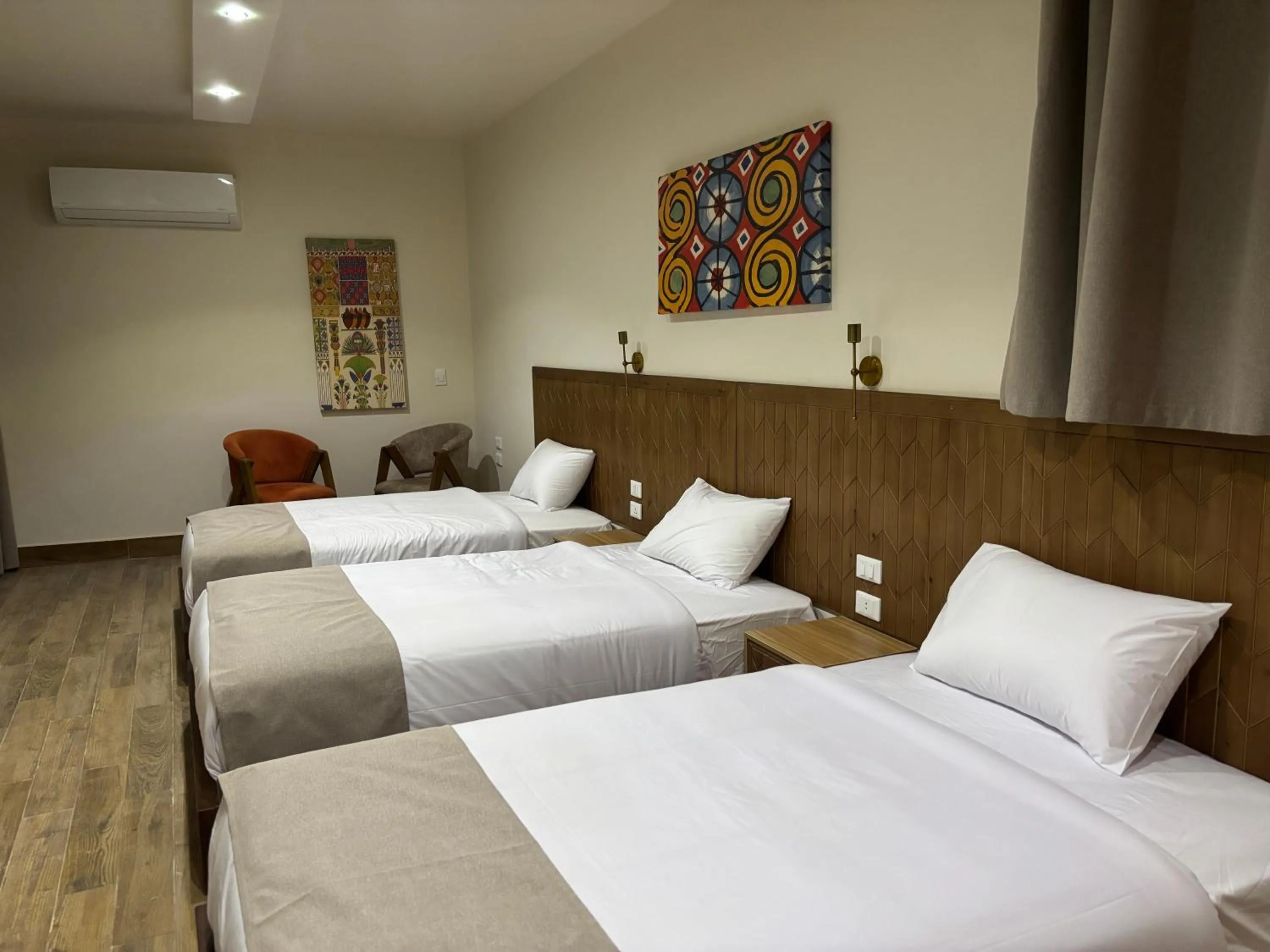 Triple Room with Mountain View in Beit Khufu Pyramid Hotel
