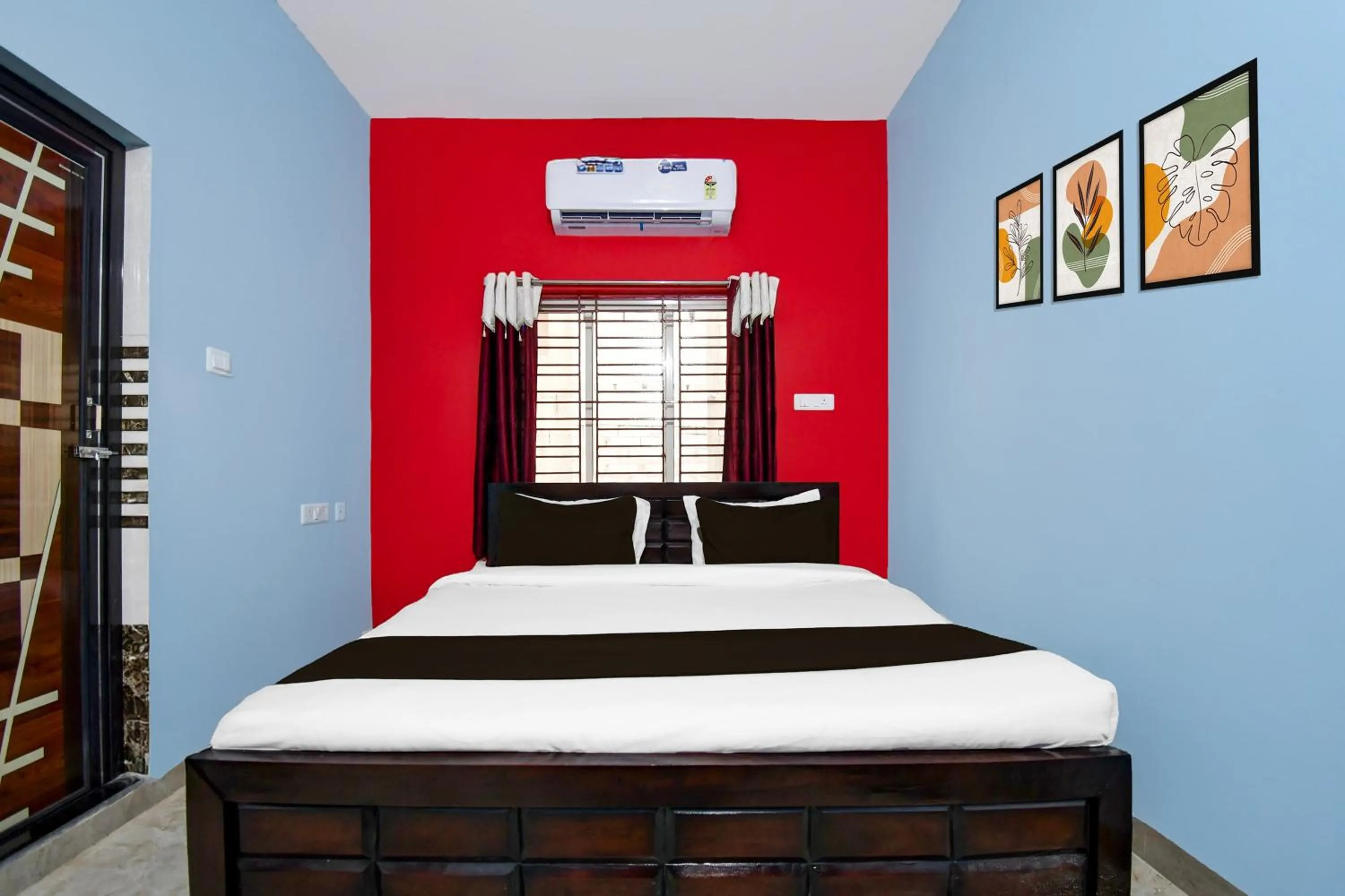 Bedroom, Bed in Super Hotel O Spacious Villa
