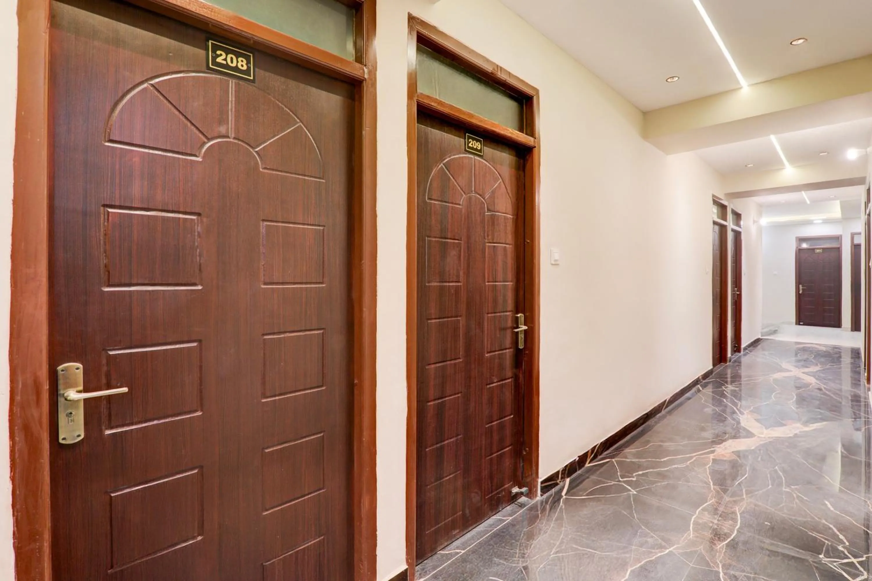 Lobby or reception in Super Collection O Kakadeo Kanpur Formerly Hotel Avon