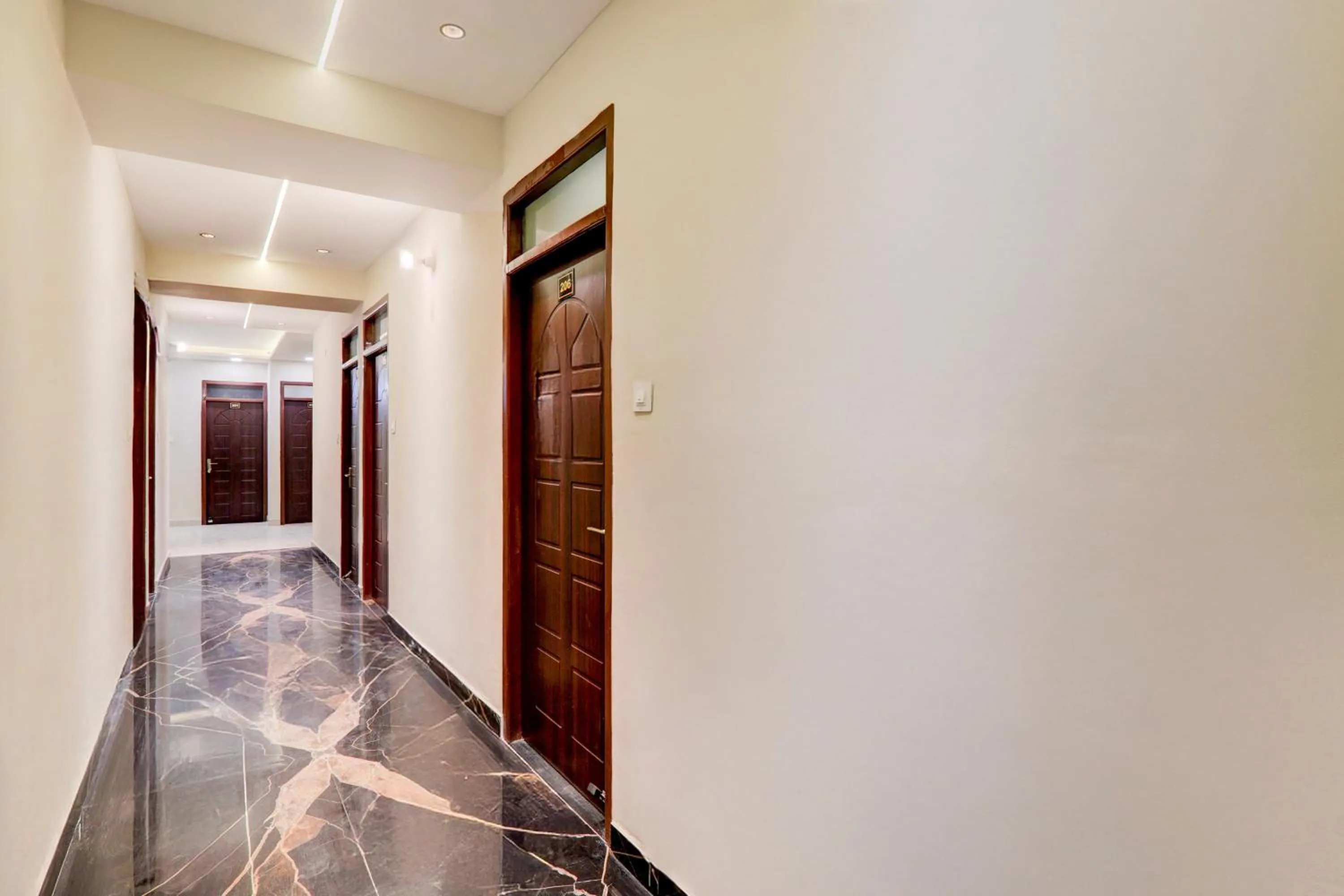Lobby or reception in Super Collection O Kakadeo Kanpur Formerly Hotel Avon