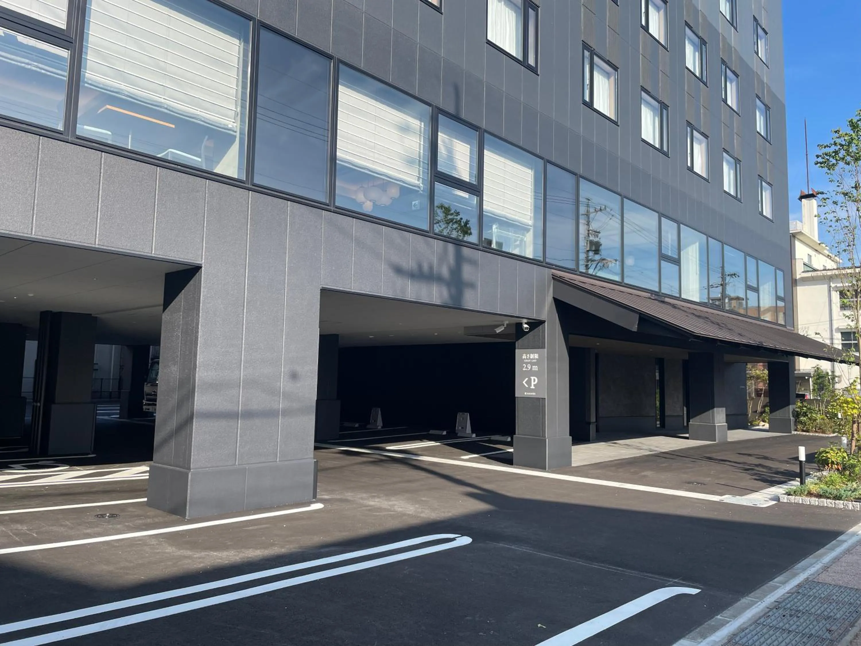 Parking in HOTEL AMANEK HidaTakayama