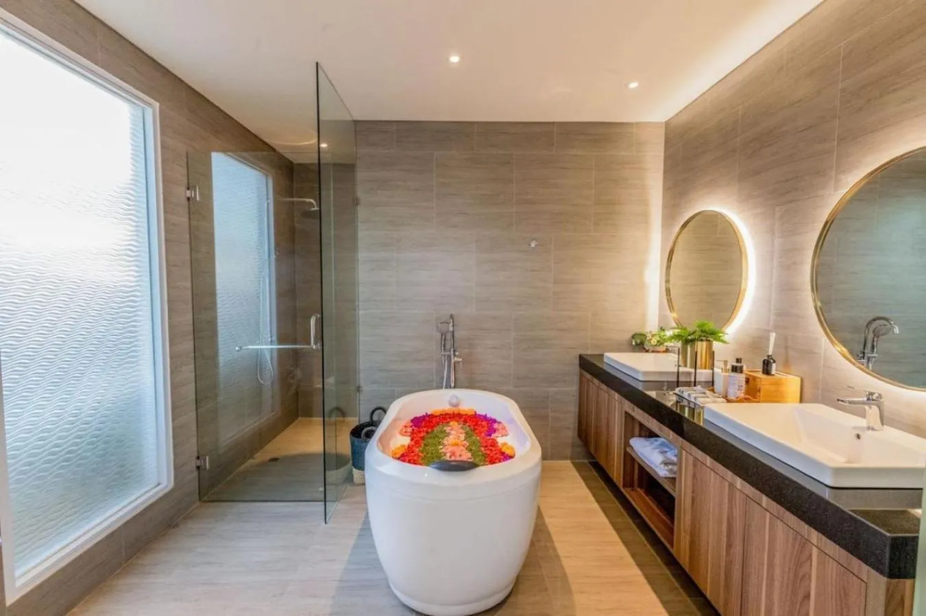 Bath in D'Kamboja Villa Nusa Dua