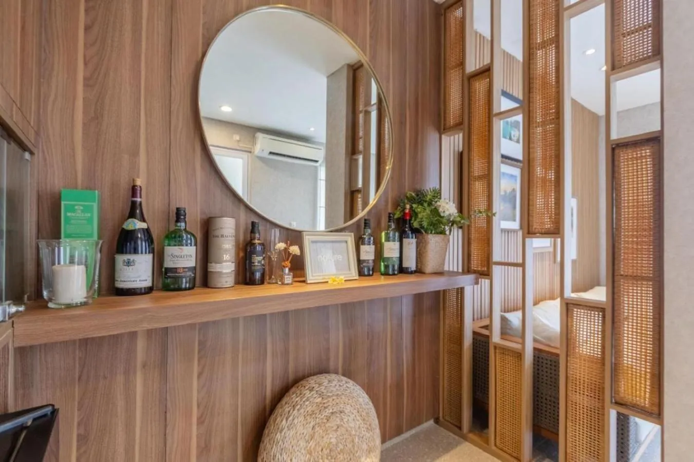 wardrobe in D'Kamboja Villa Nusa Dua