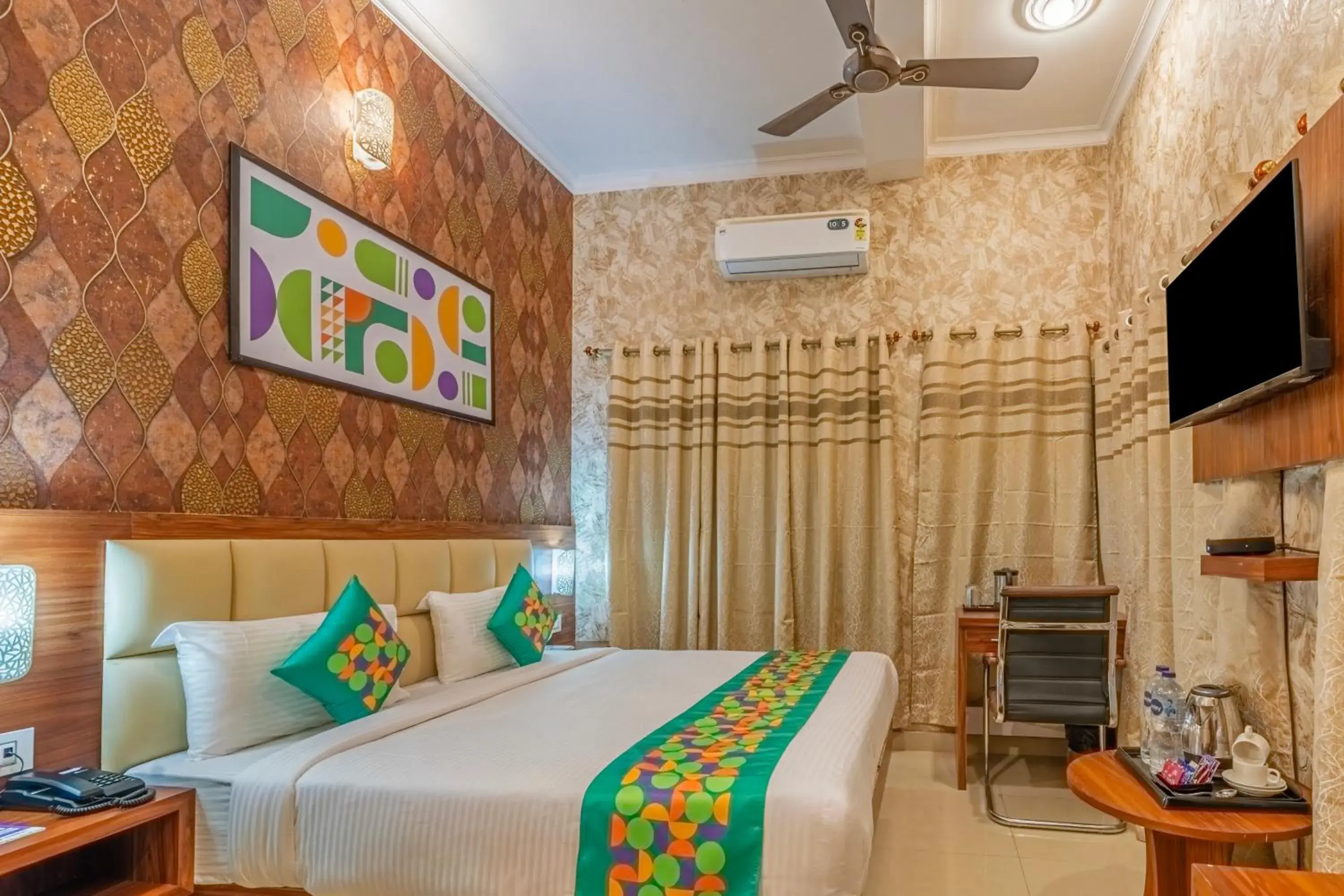 Bedroom, Bed in Treebo Una Regency - Near AIIMS Patna Bedroom, Bed in Treebo Una Regency - Near AIIMS Patna