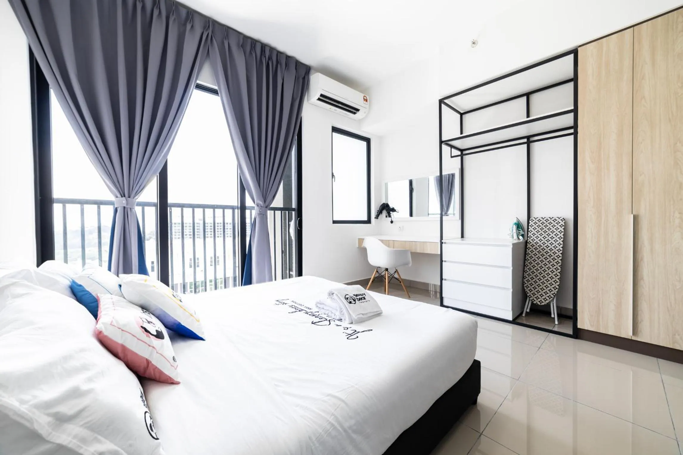 Bed in Alinea Suites Shah Alam by Sleepy Bear