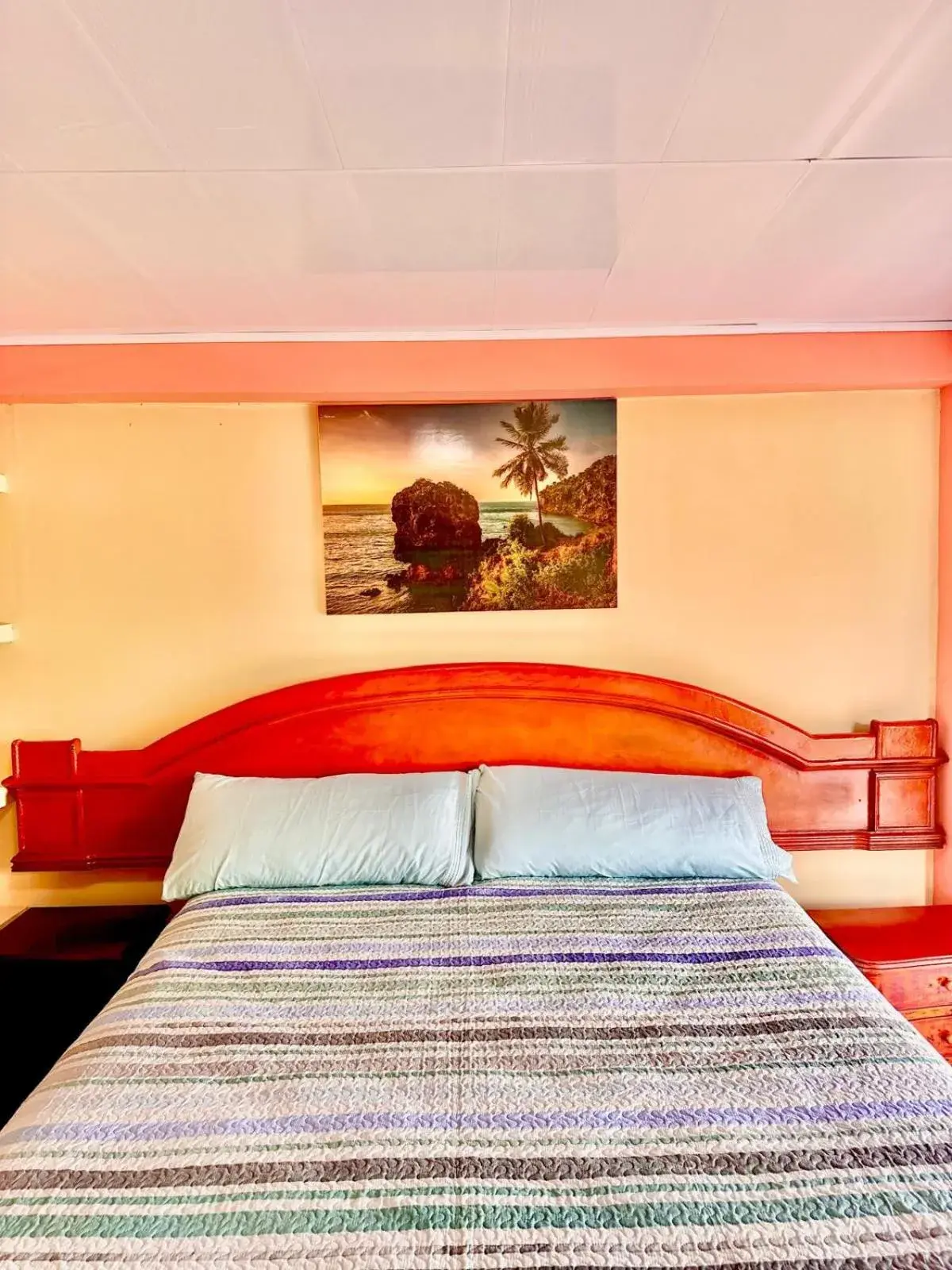 Queen Room with Balcony in Posada Seven Colours Ocean Queen Room with Balcony in Posada Seven Colours Ocean