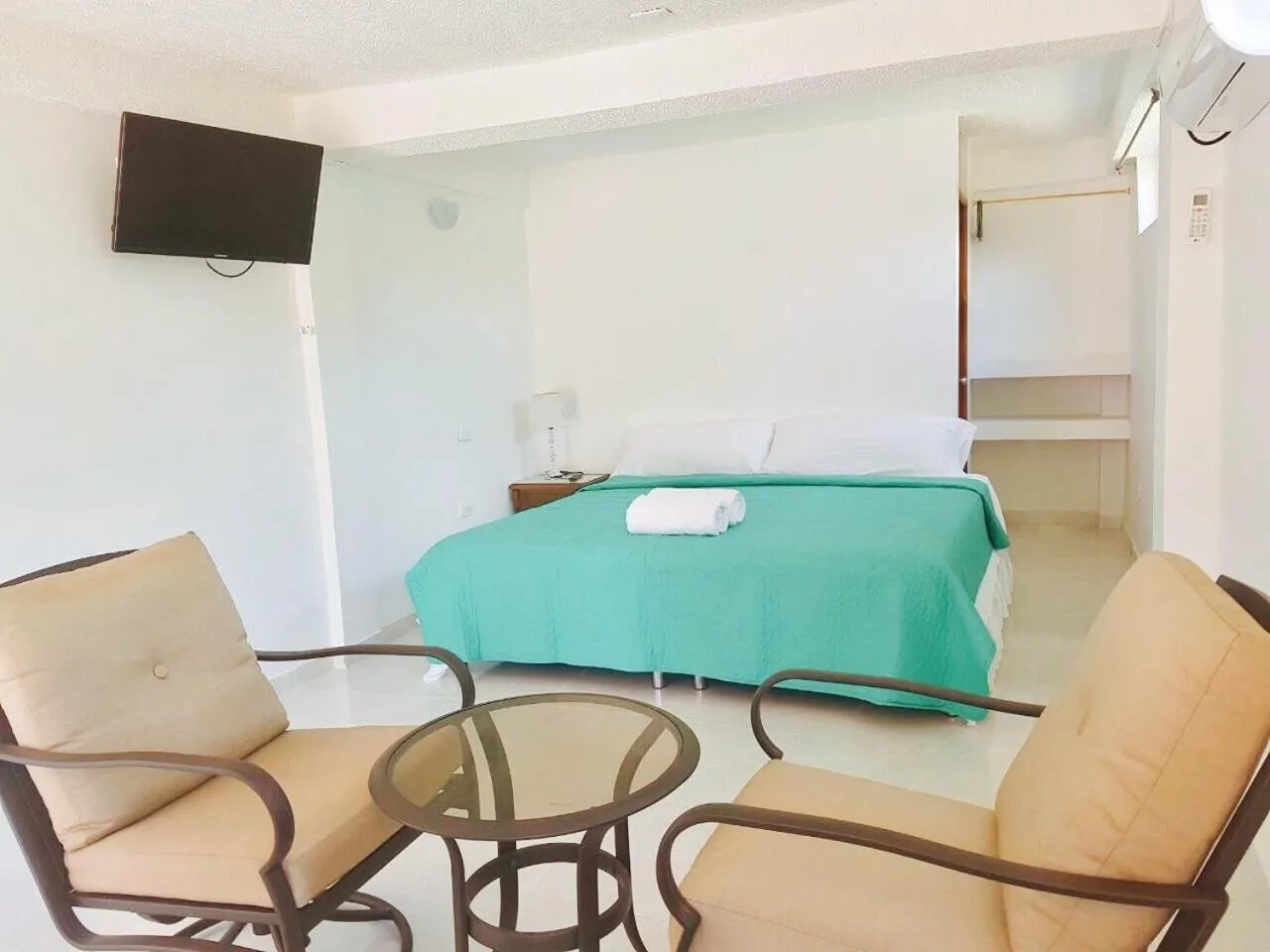 Photo of the whole room in Posada Seven Colours Ocean