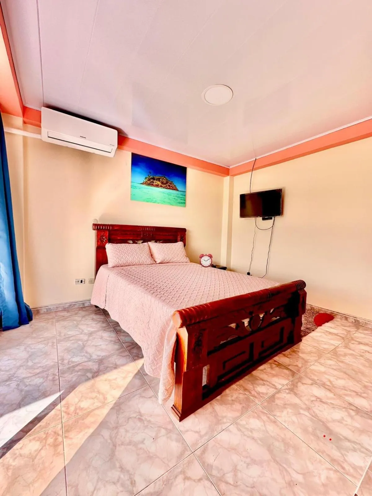Photo of the whole room, Bed in Posada Seven Colours Ocean