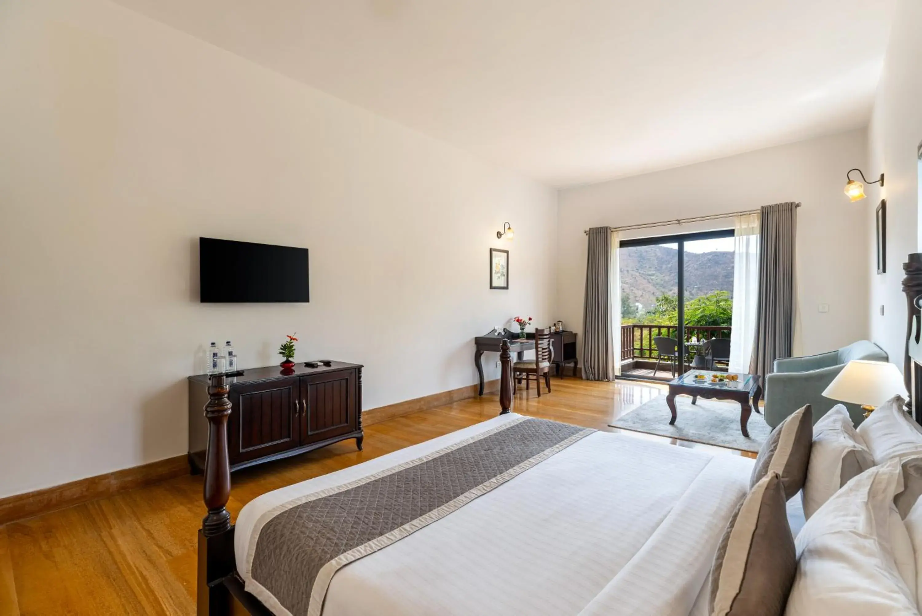 Property building, Bed in The Hunting Lodge - Luxury Resort in Udaipur Property building, Bed in The Hunting Lodge - Luxury Resort in Udaipur