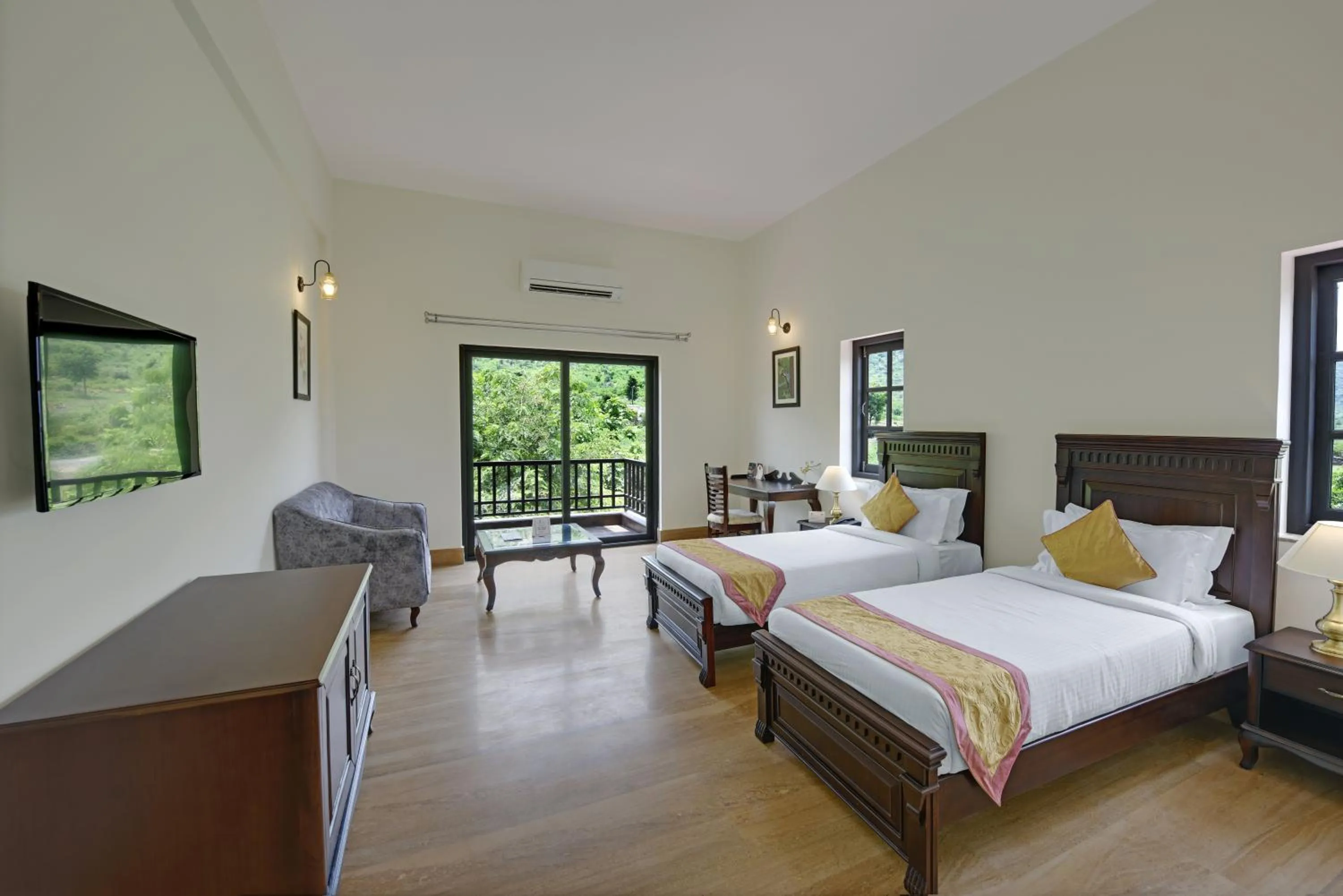 Bed in The Hunting Lodge - Luxury Resort in Udaipur