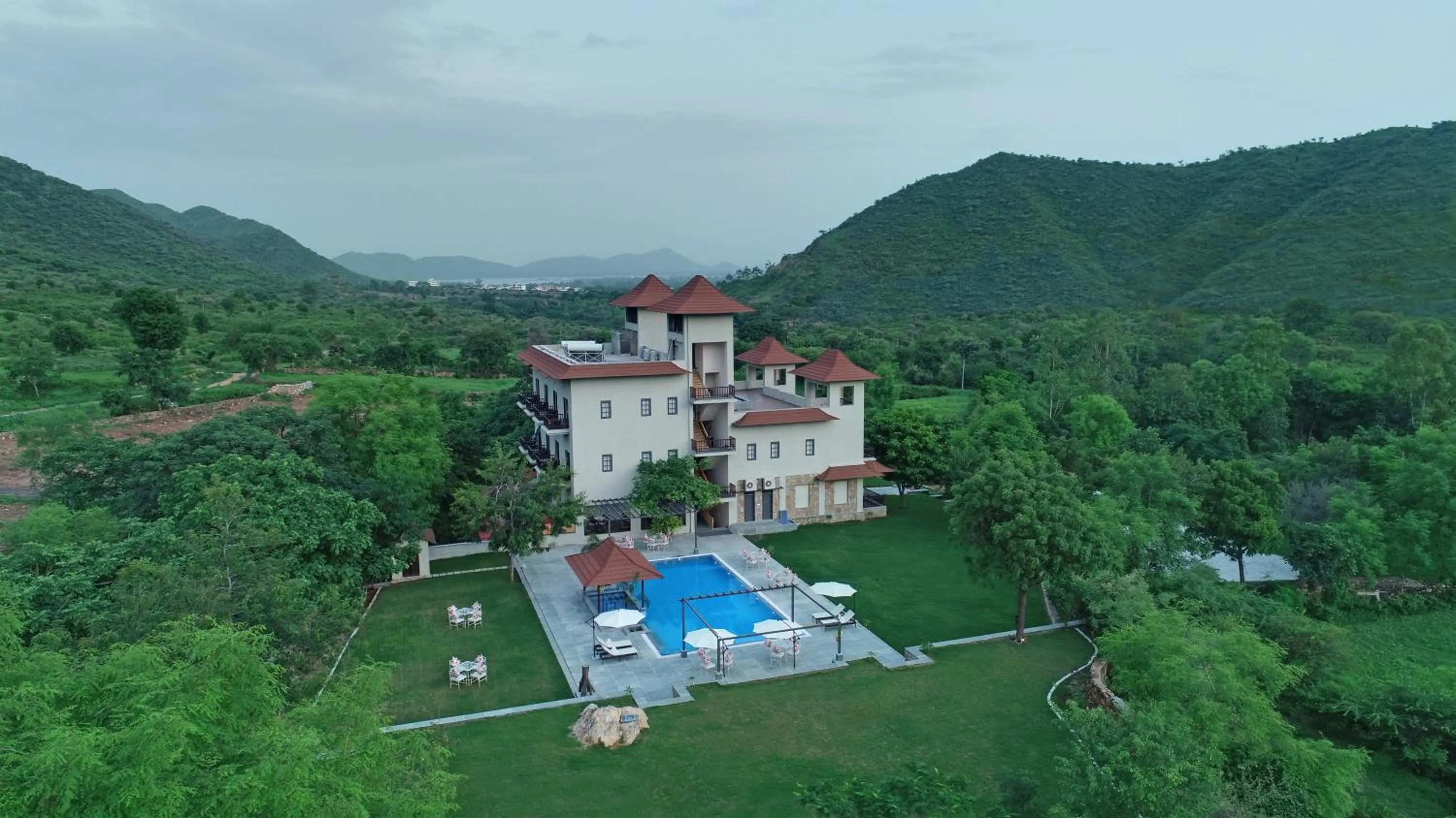 Property building in The Hunting Lodge - Luxury Resort in Udaipur