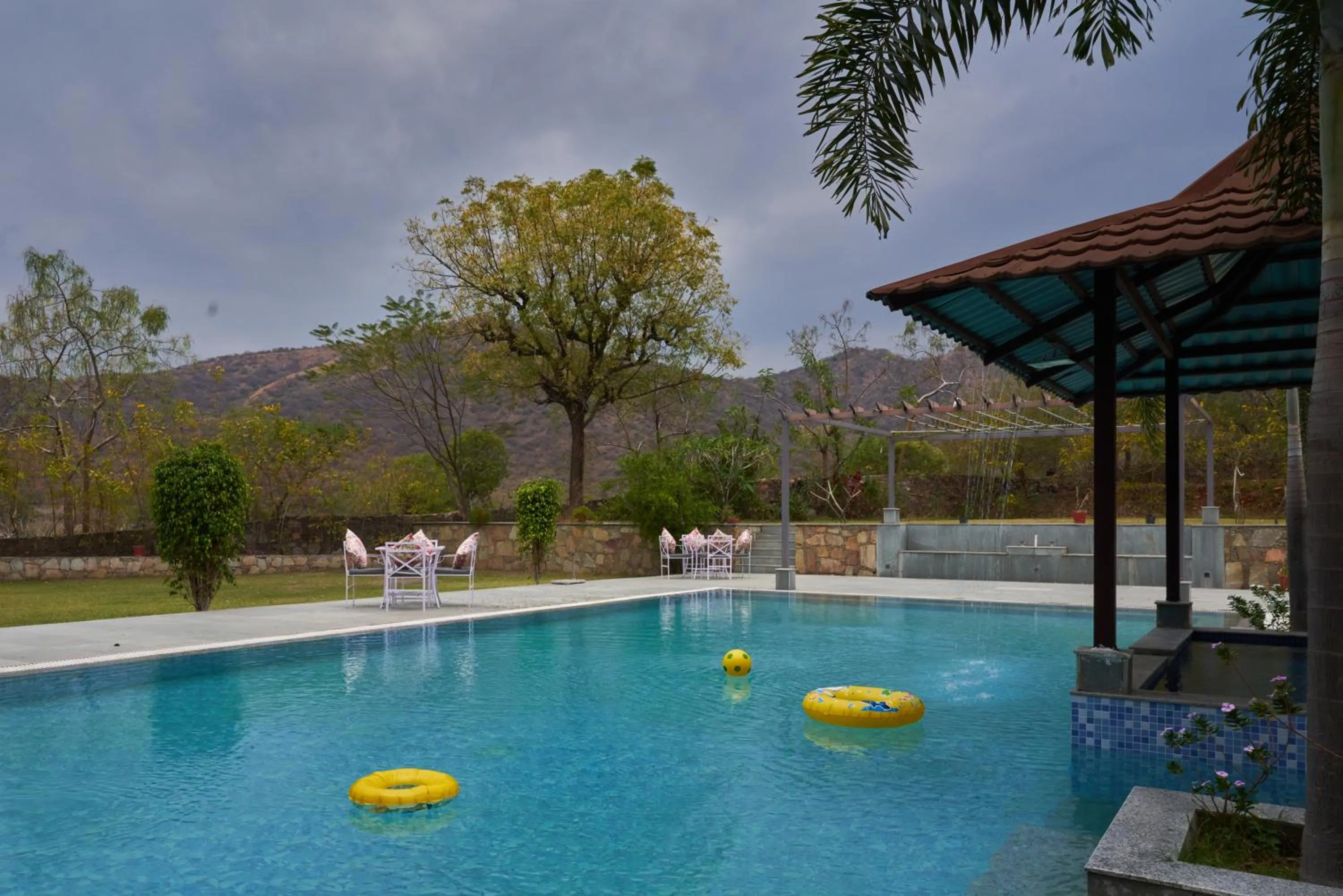 Day in The Hunting Lodge - Luxury Resort in Udaipur