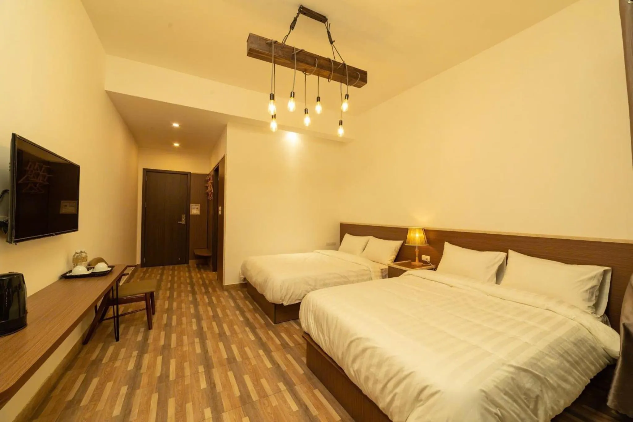 Bed in Romeo & Juliet Dalat