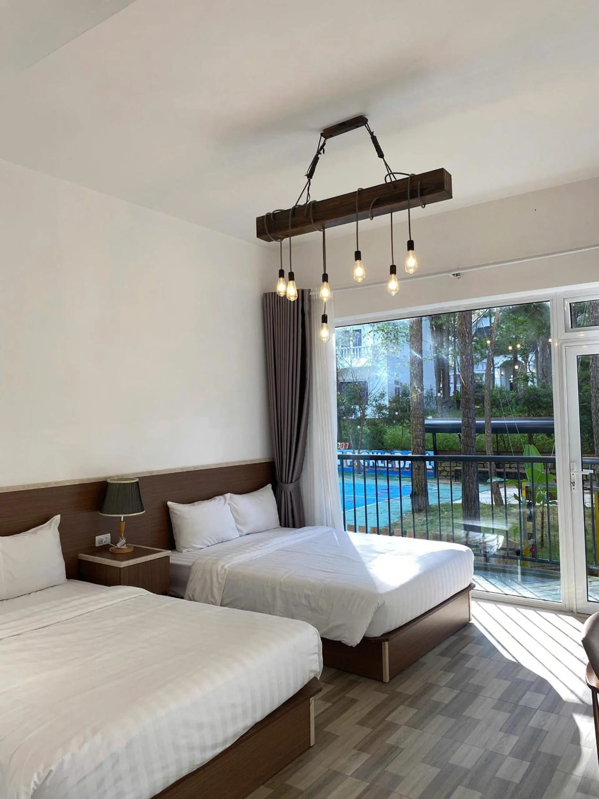 Bed in Romeo & Juliet Dalat