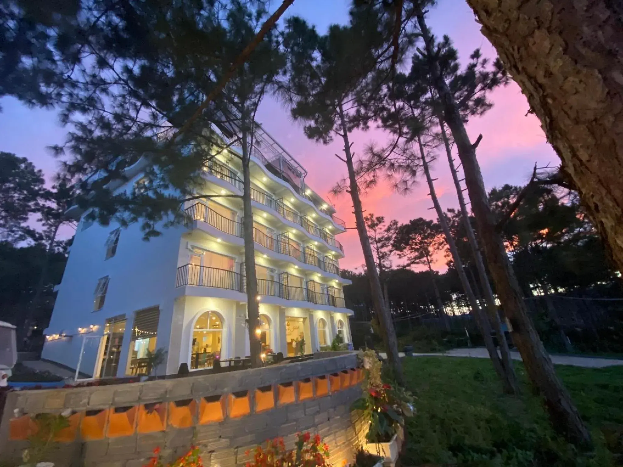 Property building in Romeo & Juliet Dalat Property building in Romeo & Juliet Dalat