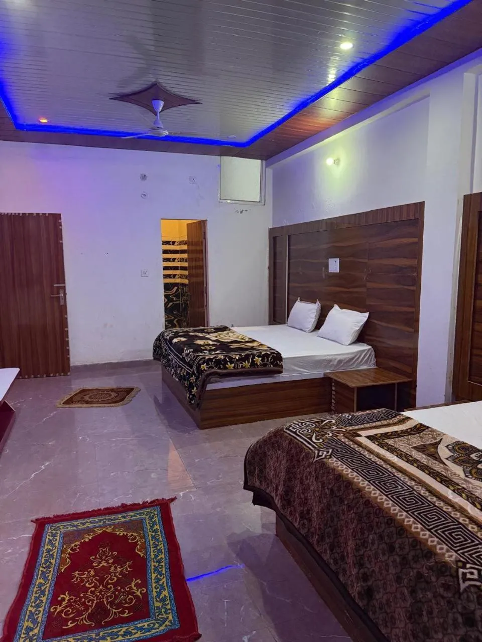Bed in Hotel Sharda Palace