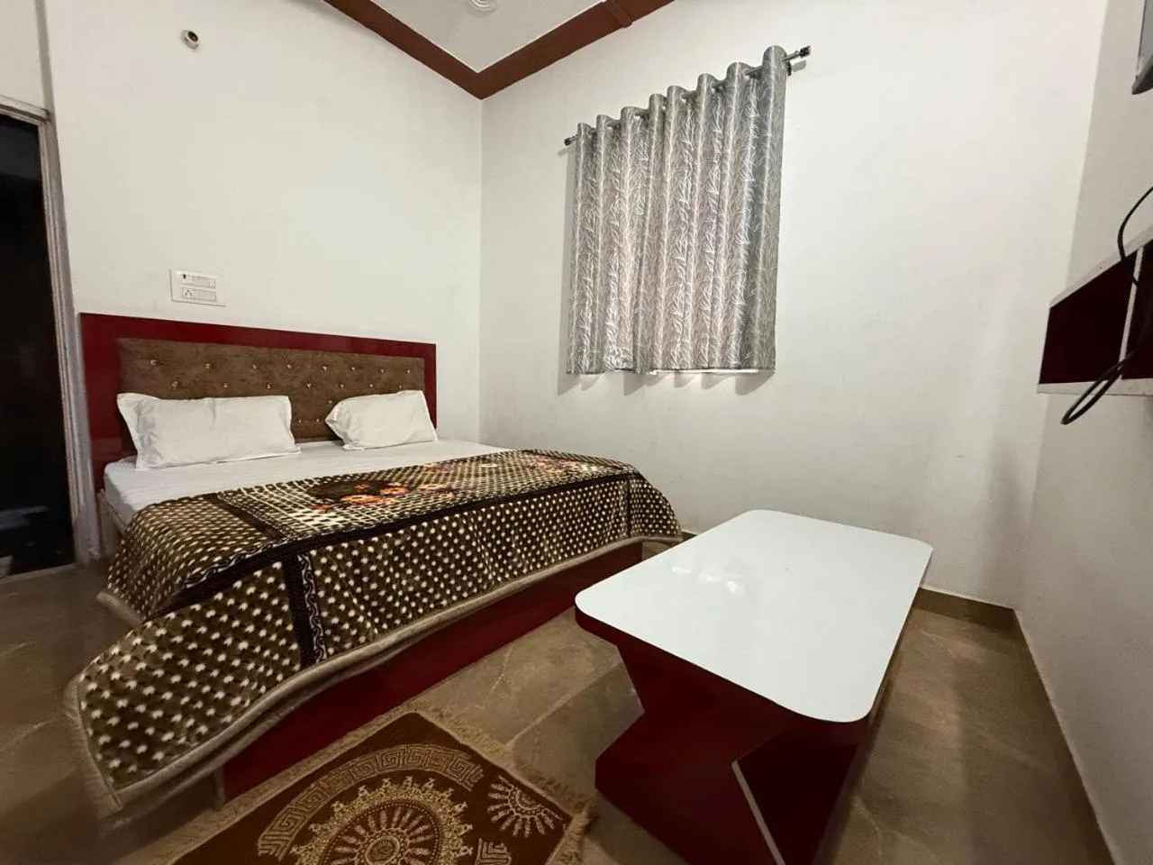 Bed in Hotel Sharda Palace
