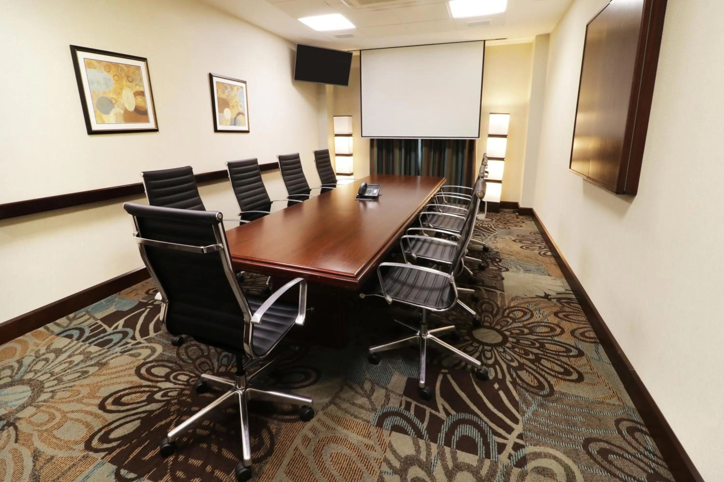 Meeting/conference room in Holiday Inn Hotel & Suites Hermosillo Aeropuerto by IHG
