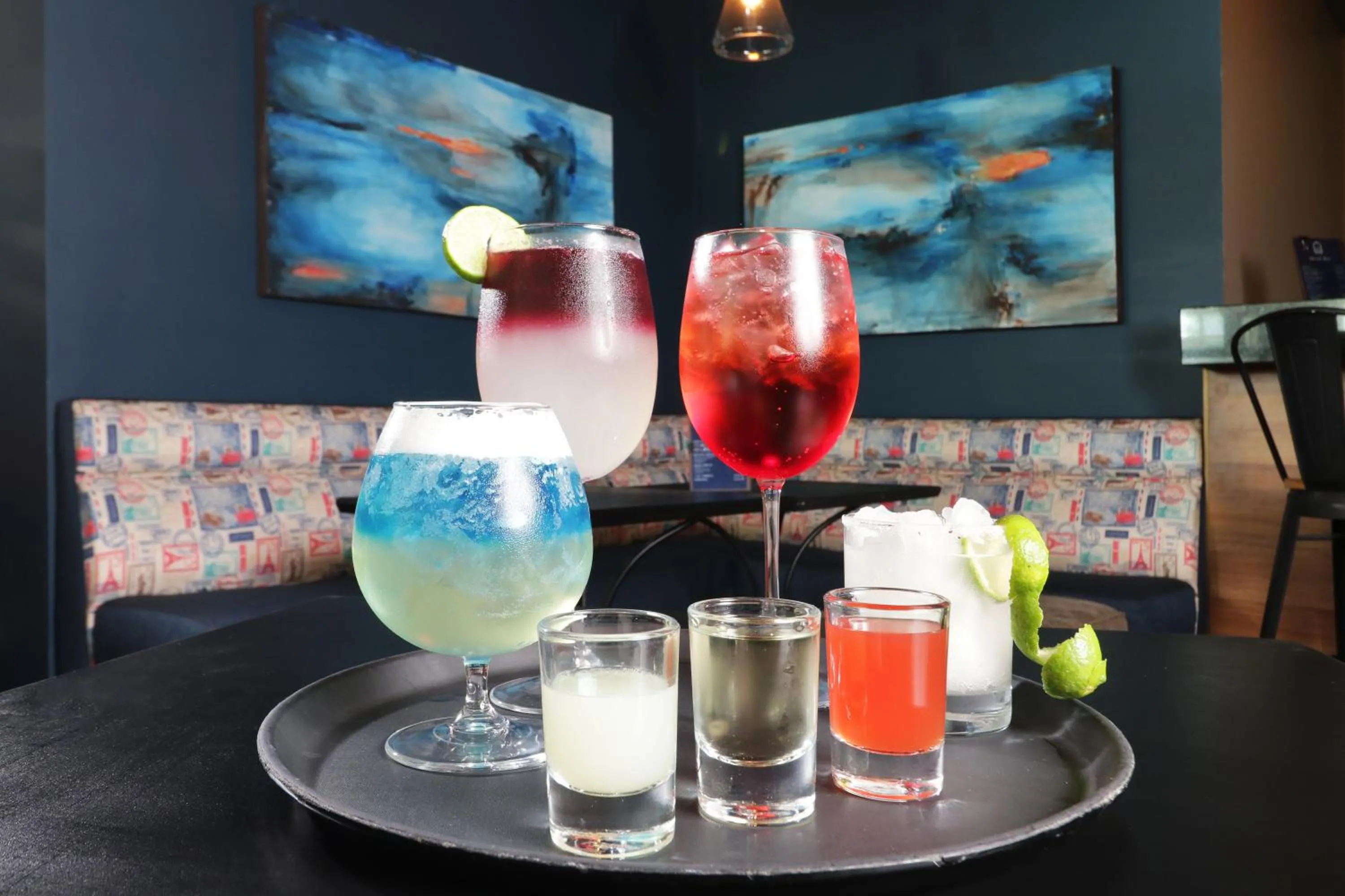 Lounge or bar in Holiday Inn Hotel & Suites Hermosillo Aeropuerto by IHG