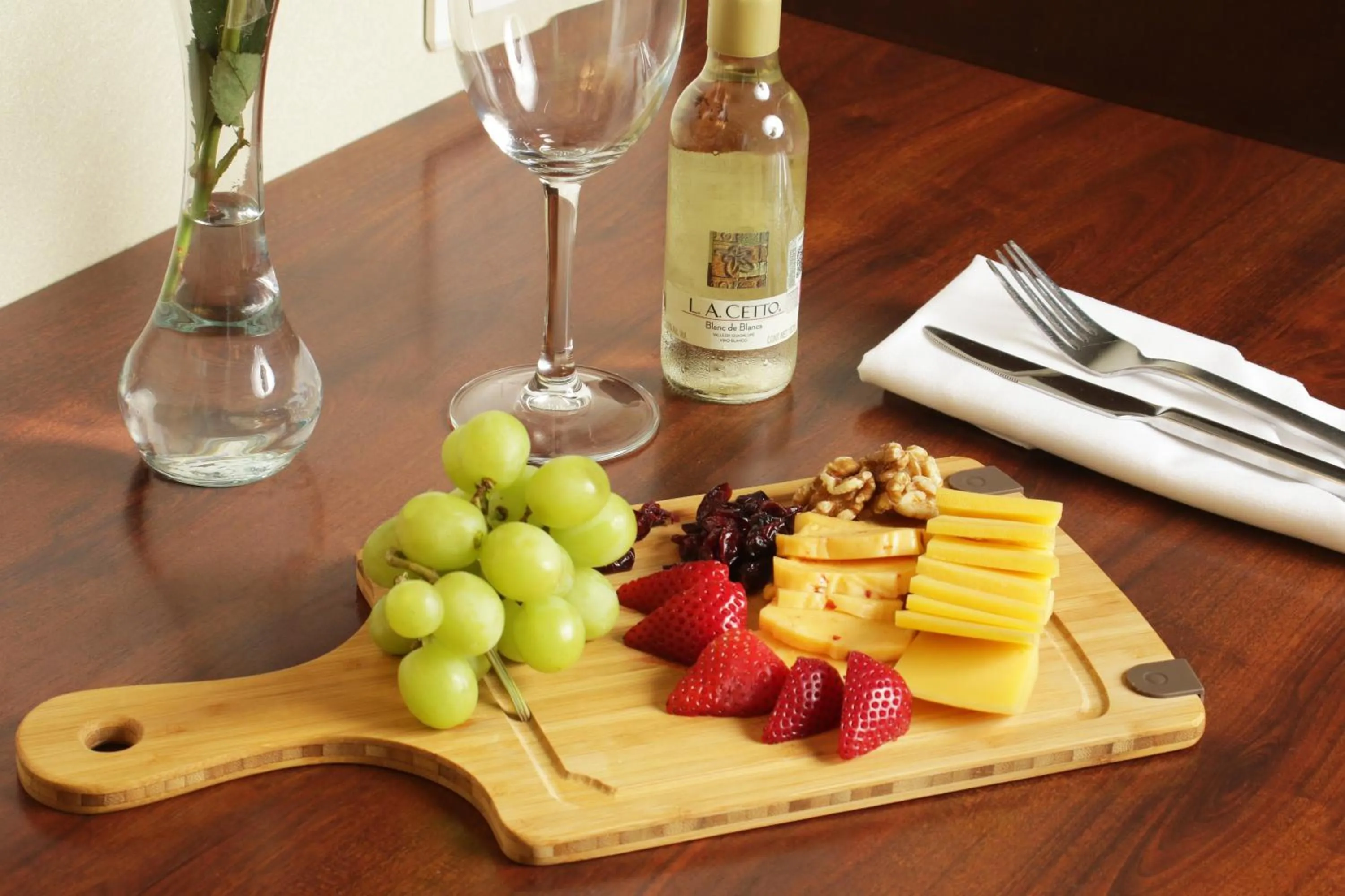 Restaurant/places to eat in Holiday Inn Hotel & Suites Hermosillo Aeropuerto by IHG