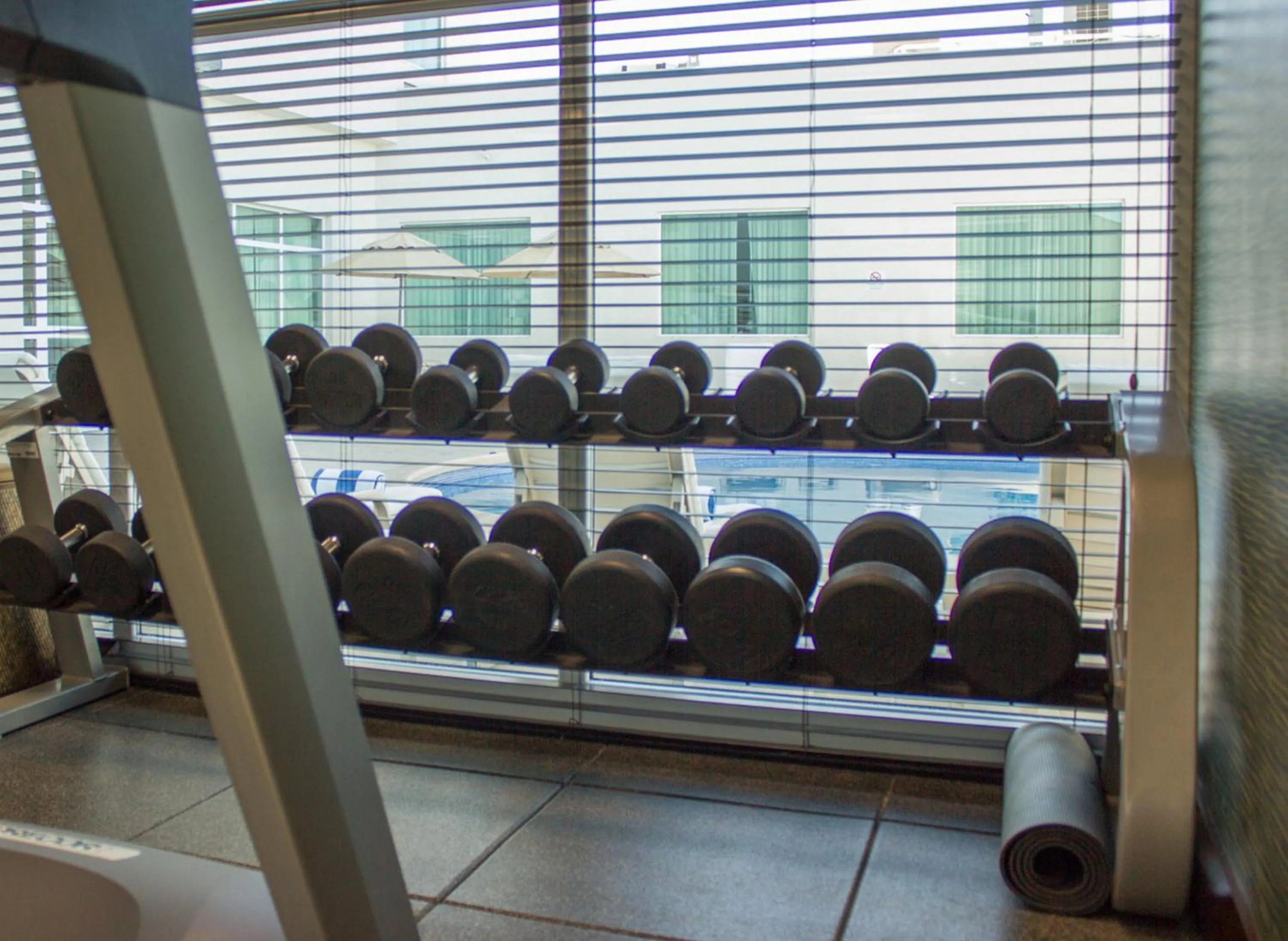 Fitness centre/facilities in Holiday Inn Hotel & Suites Hermosillo Aeropuerto by IHG