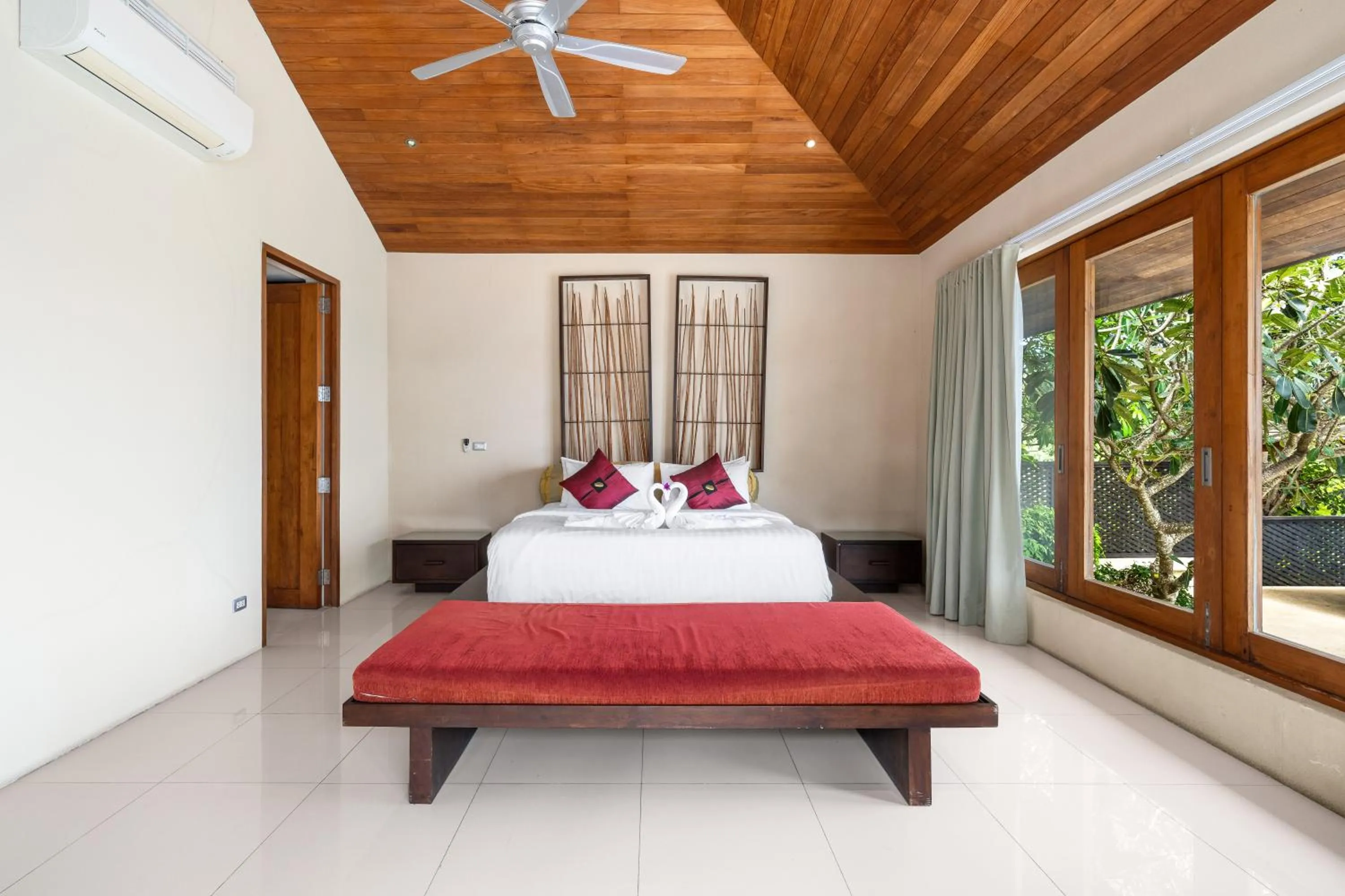 Bed in Ban Reemo Luxury Villa