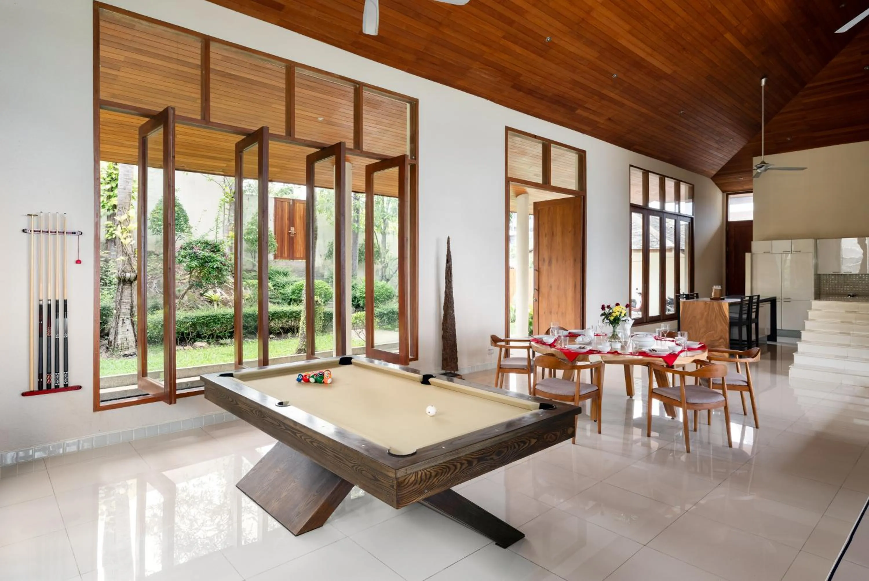 Billiard in Ban Reemo Luxury Villa