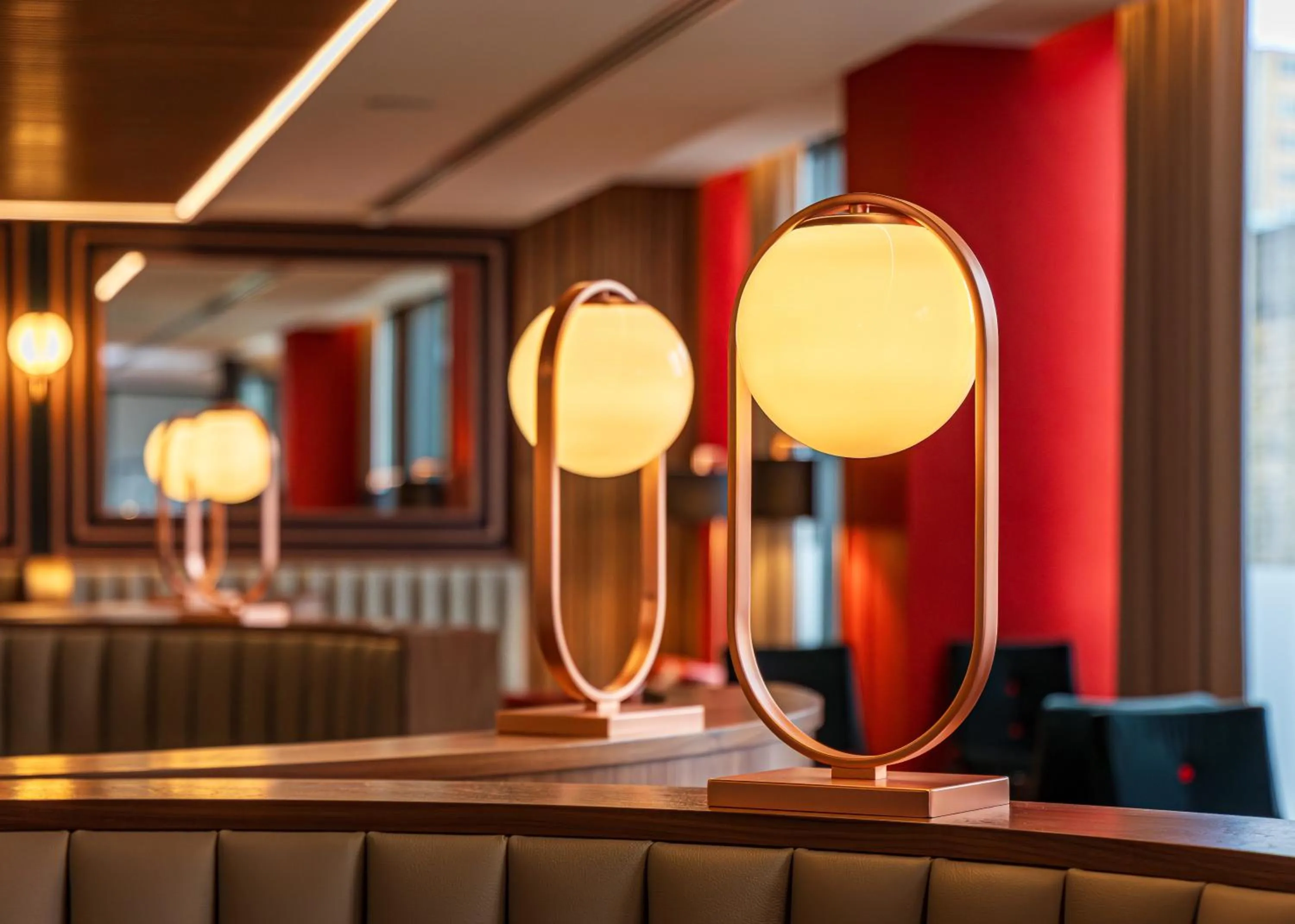 Lounge or bar in Crowne Plaza Newcastle - Stephenson Quarter by IHG