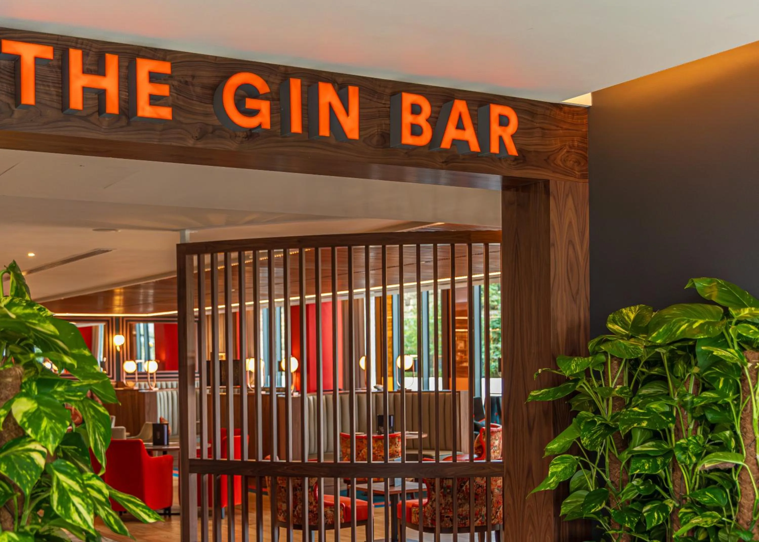 Lounge or bar in Crowne Plaza Newcastle - Stephenson Quarter by IHG