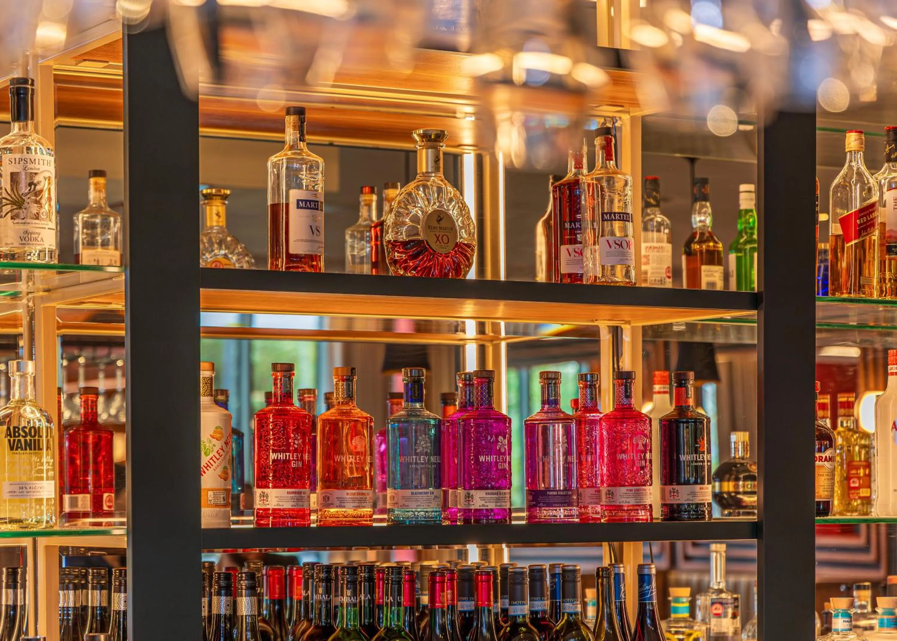 Lounge or bar in Crowne Plaza Newcastle - Stephenson Quarter by IHG