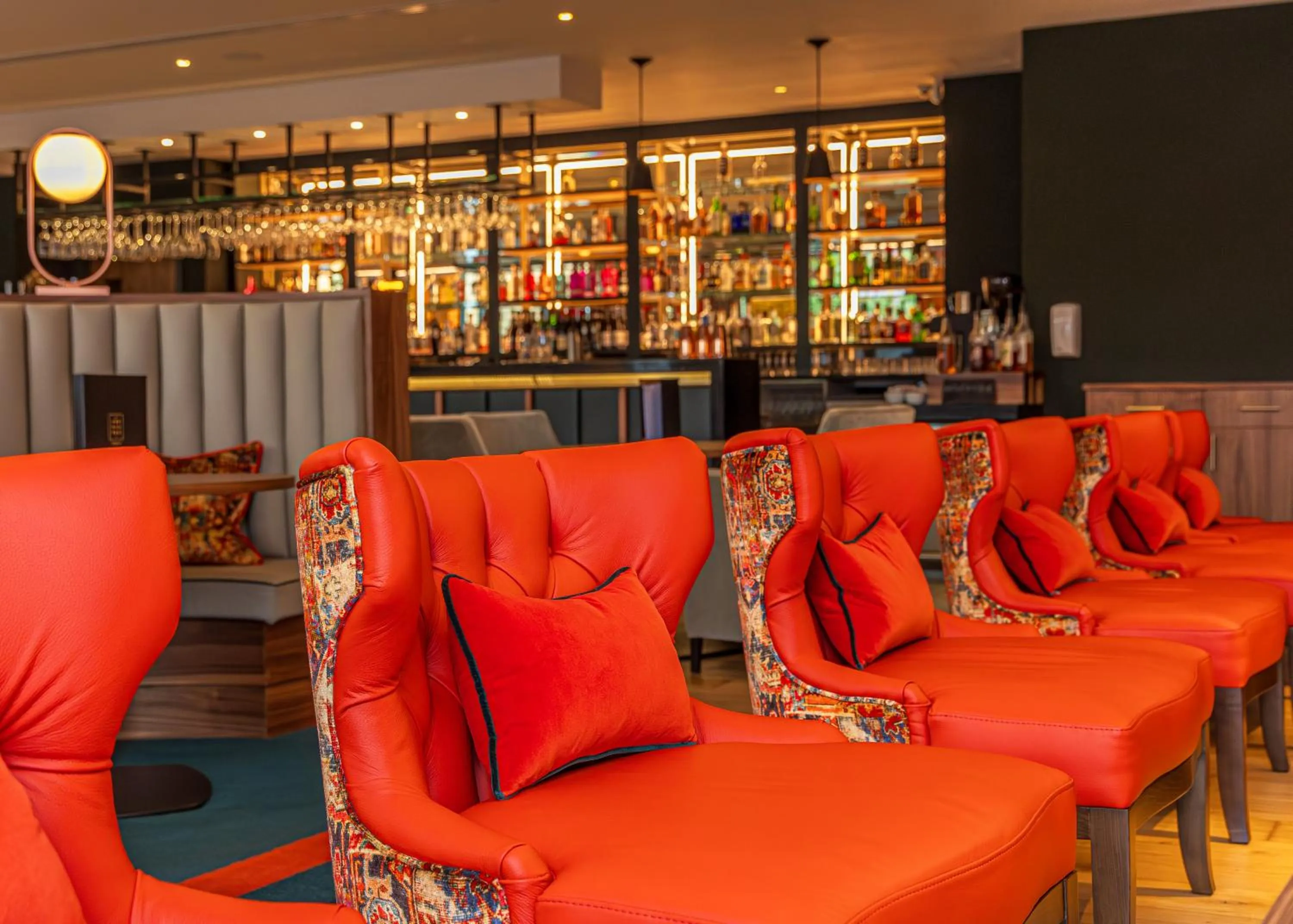 Lounge or bar in Crowne Plaza Newcastle - Stephenson Quarter by IHG