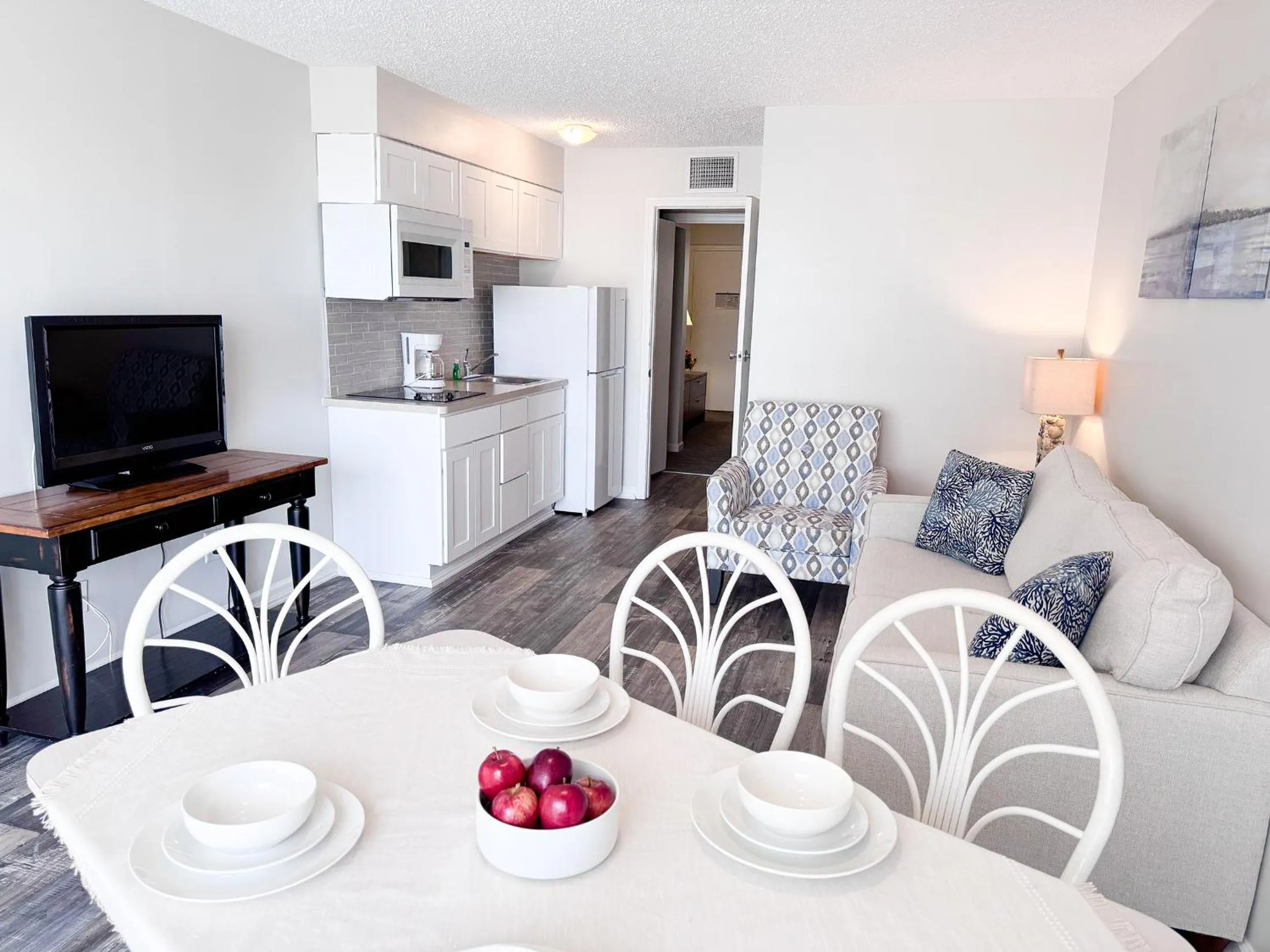 Living room in Aqua Beach Hotel