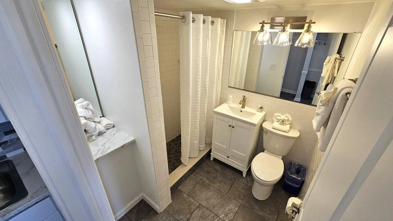 Bathroom in Aqua Beach Hotel