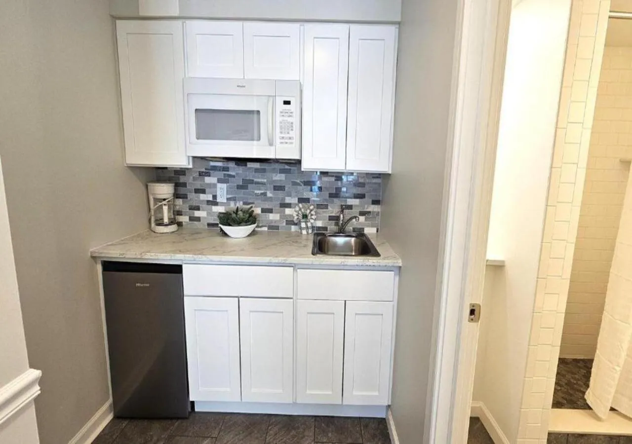 Kitchen or kitchenette in Aqua Beach Hotel