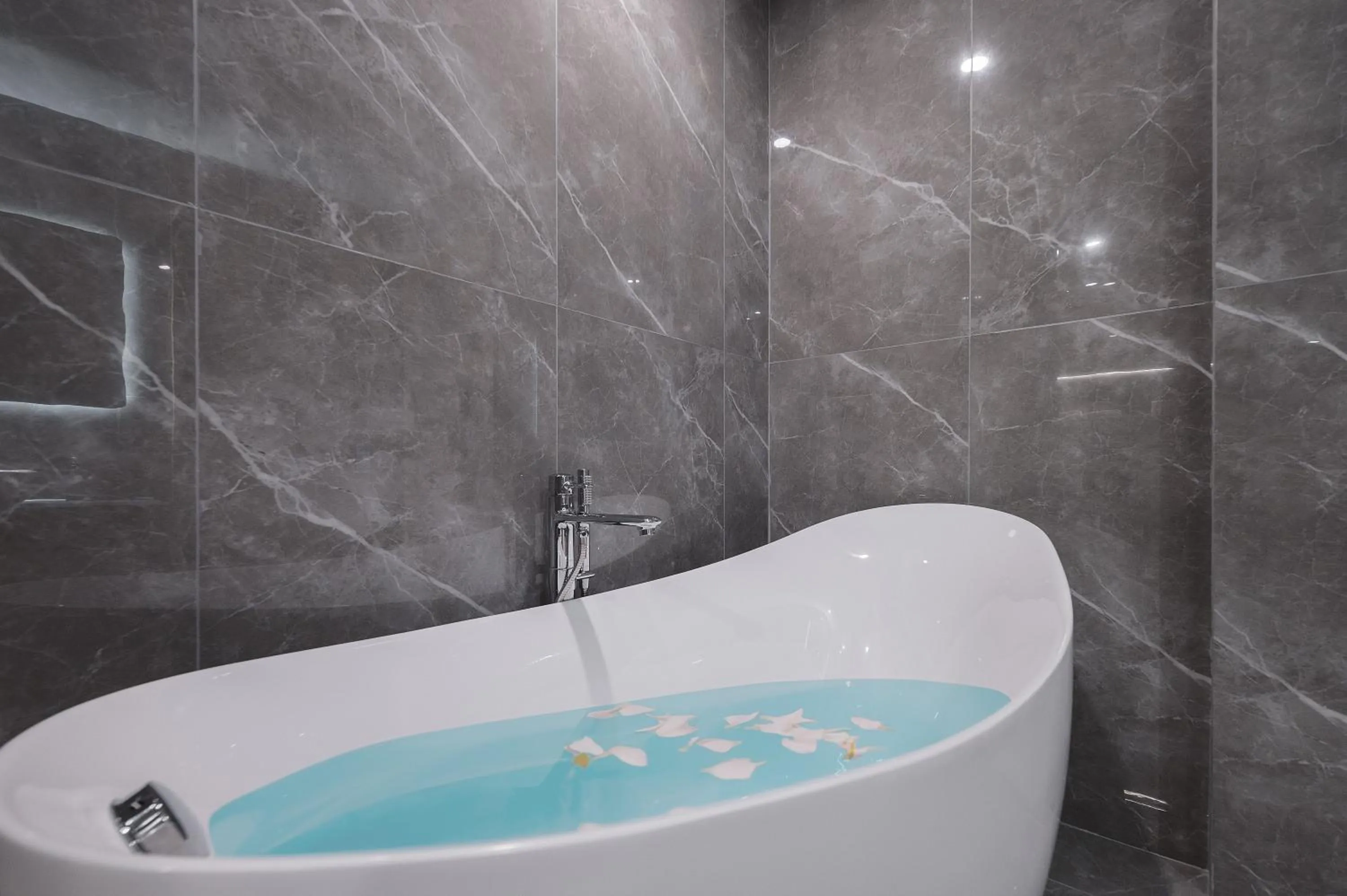 Bath in Z HOTEL- Qingchengshan