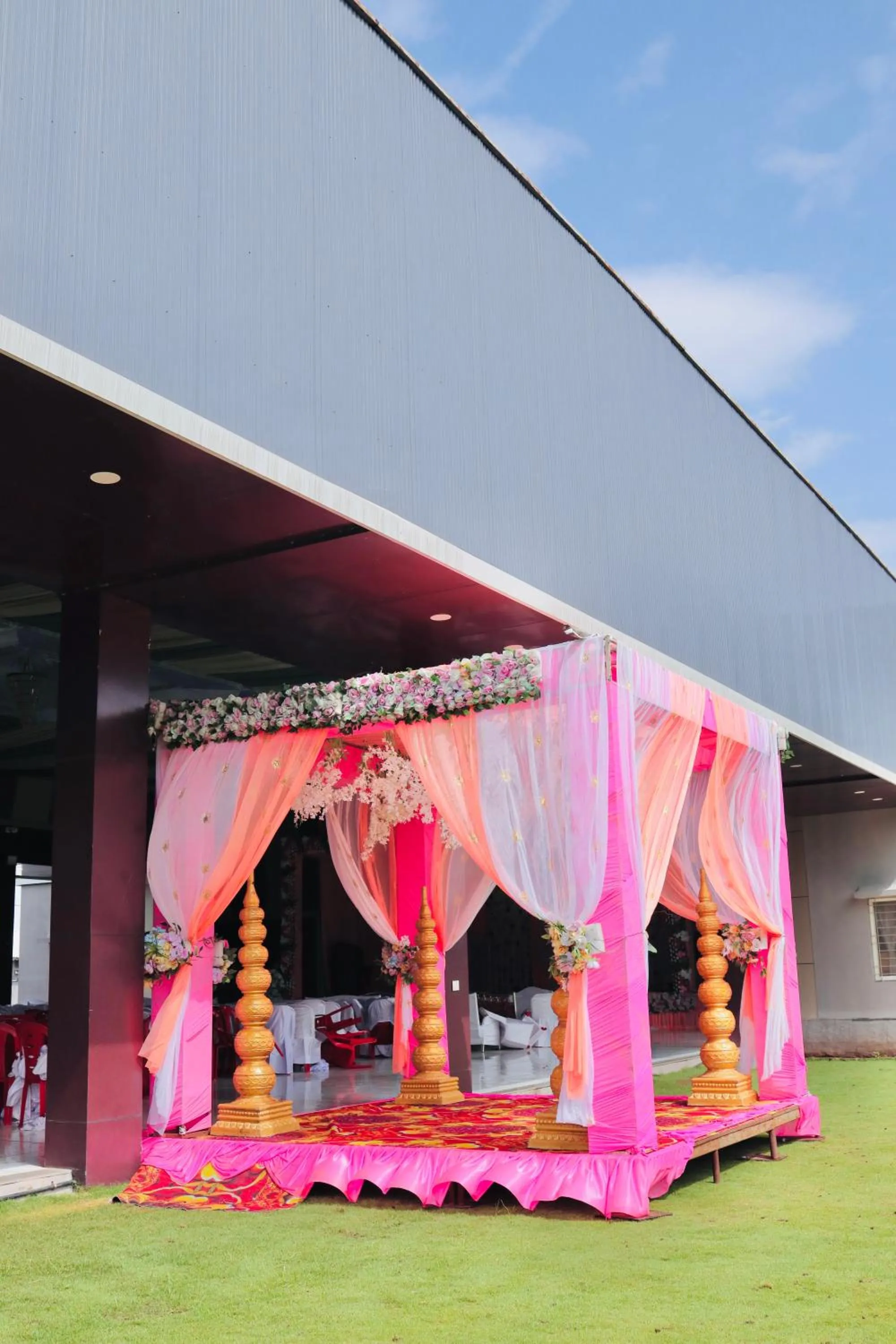 Banquet/Function facilities in Hotel Laxmi Elite Karad