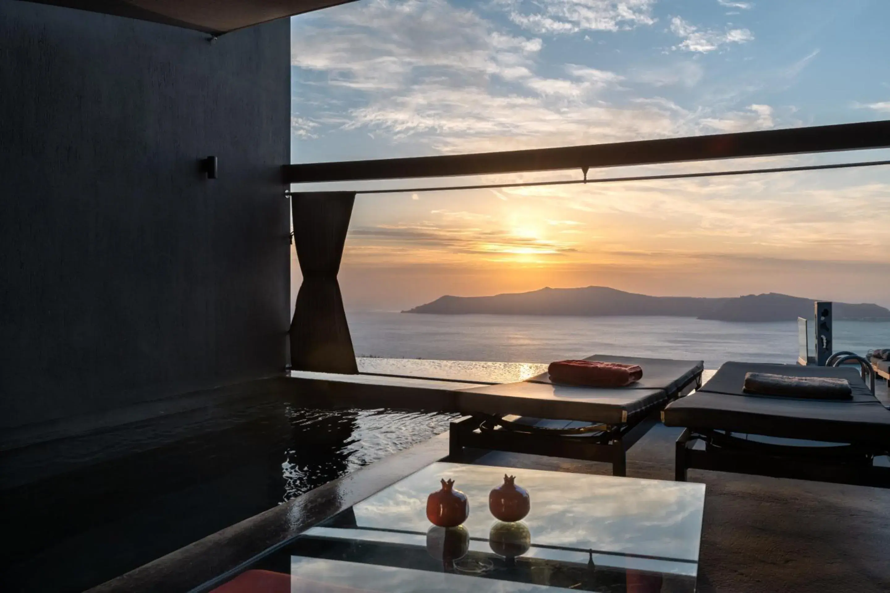 View (from property/room) in West East Suites View (from property/room) in West East Suites