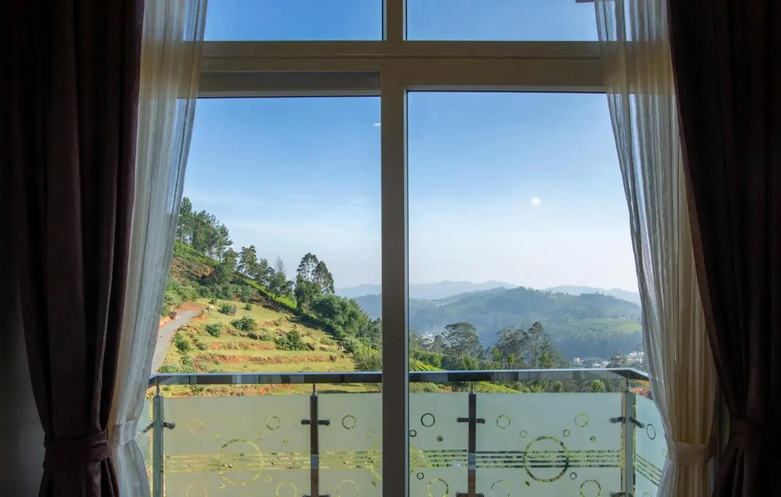 Deluxe Double Room with Balcony in Paradise Point Ooty Deluxe Double Room with Balcony in Paradise Point Ooty