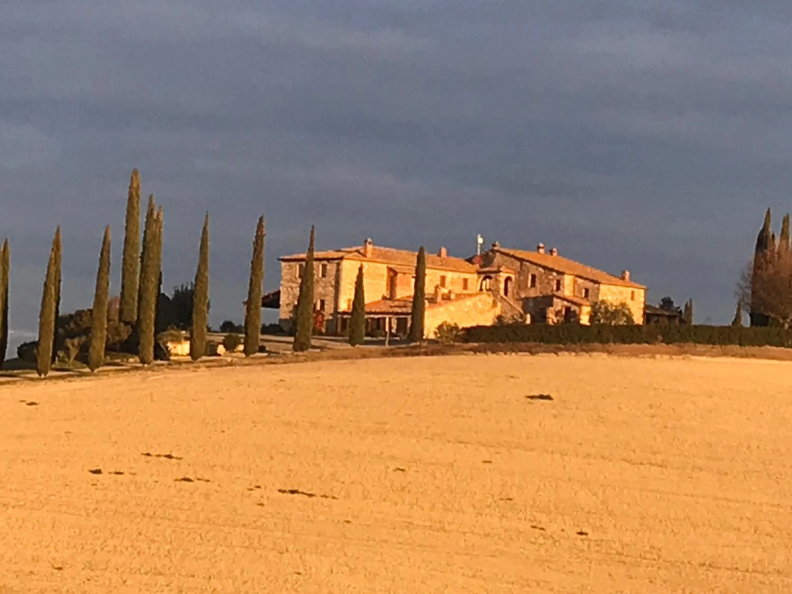 Nearby landmark in La Mandola