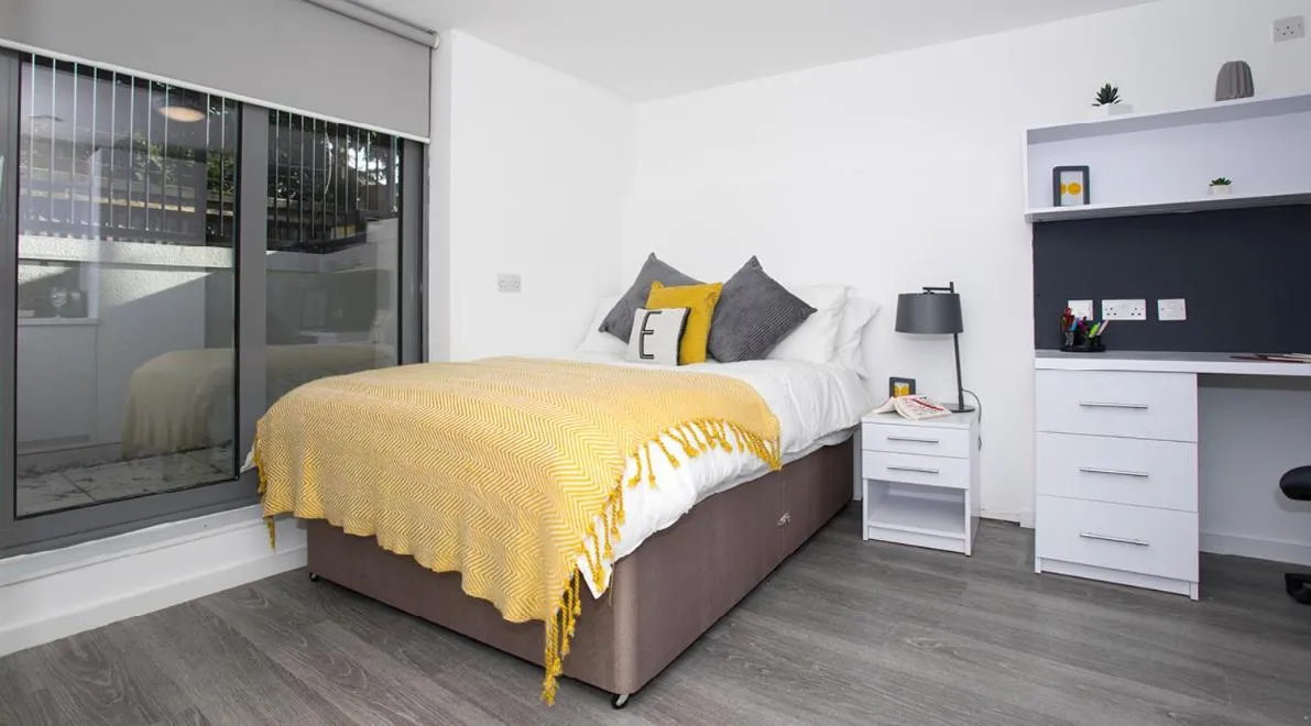 Bed in The Cube Ealing