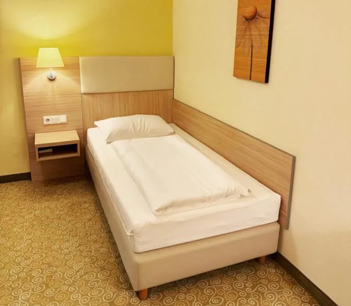 Economy Single Room - single occupancy in Parkhotel Green Garden