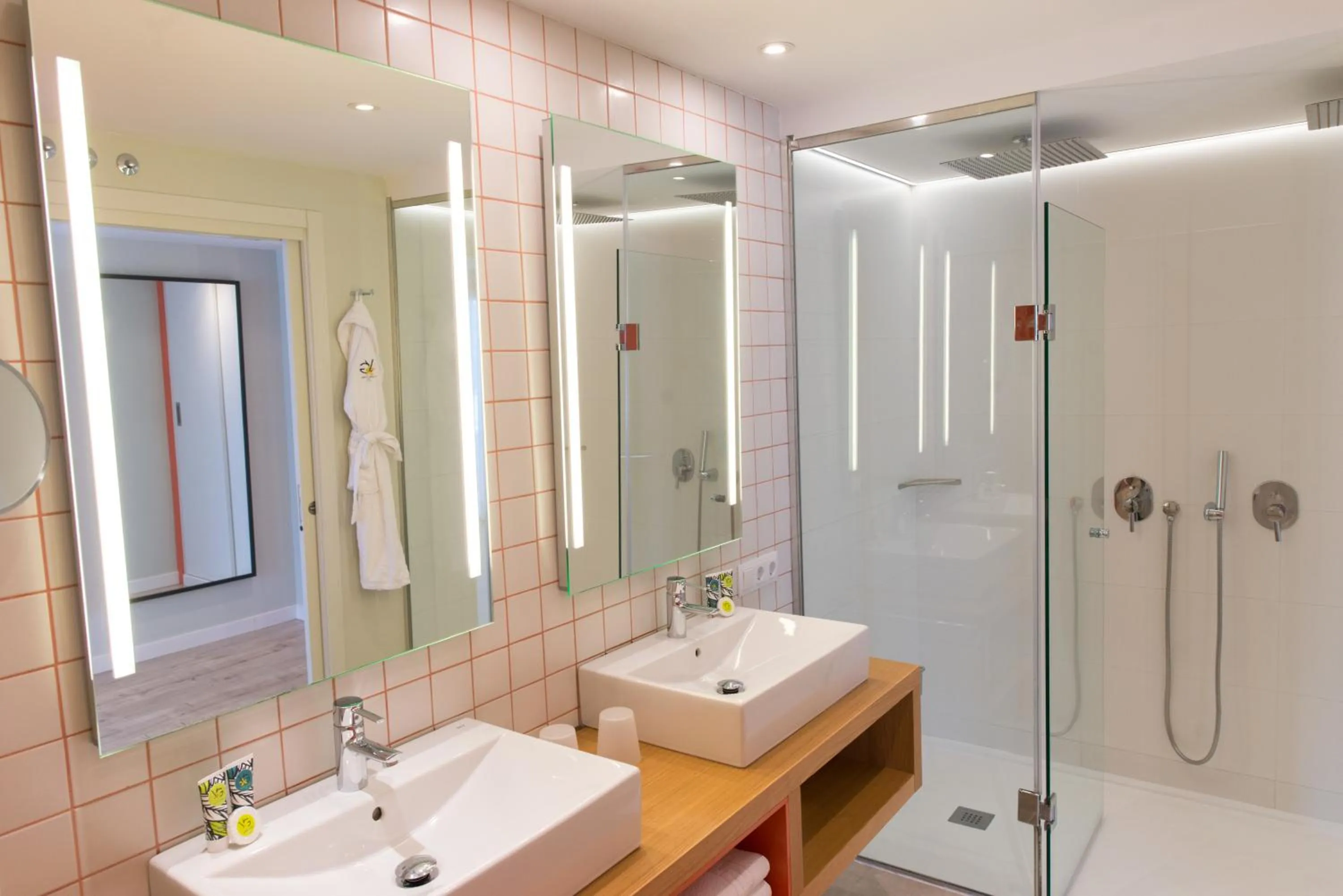 Shower in Vanilla Garden Boutique Hotel - Adults Only