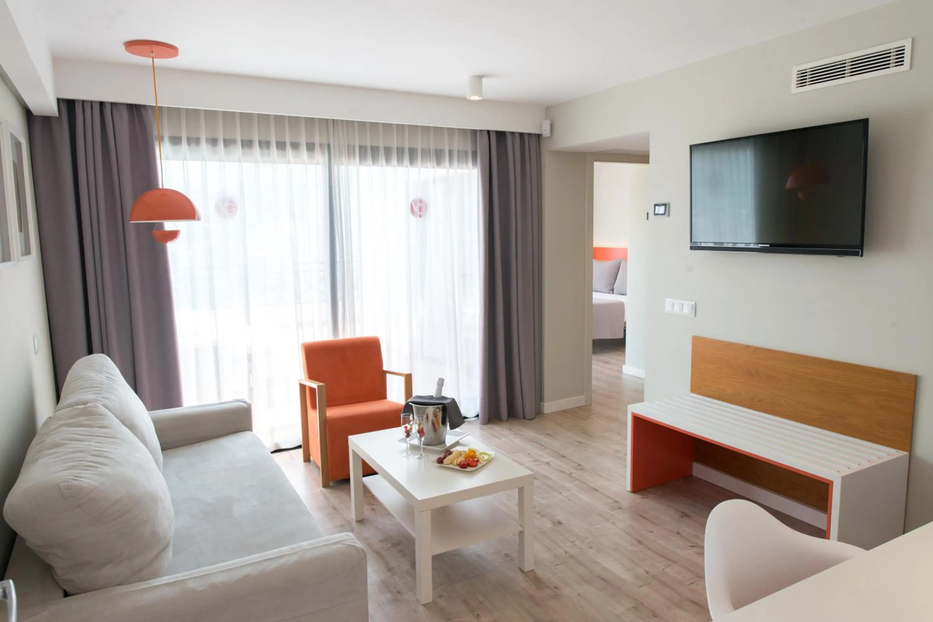 TV and multimedia in Vanilla Garden Boutique Hotel - Adults Only