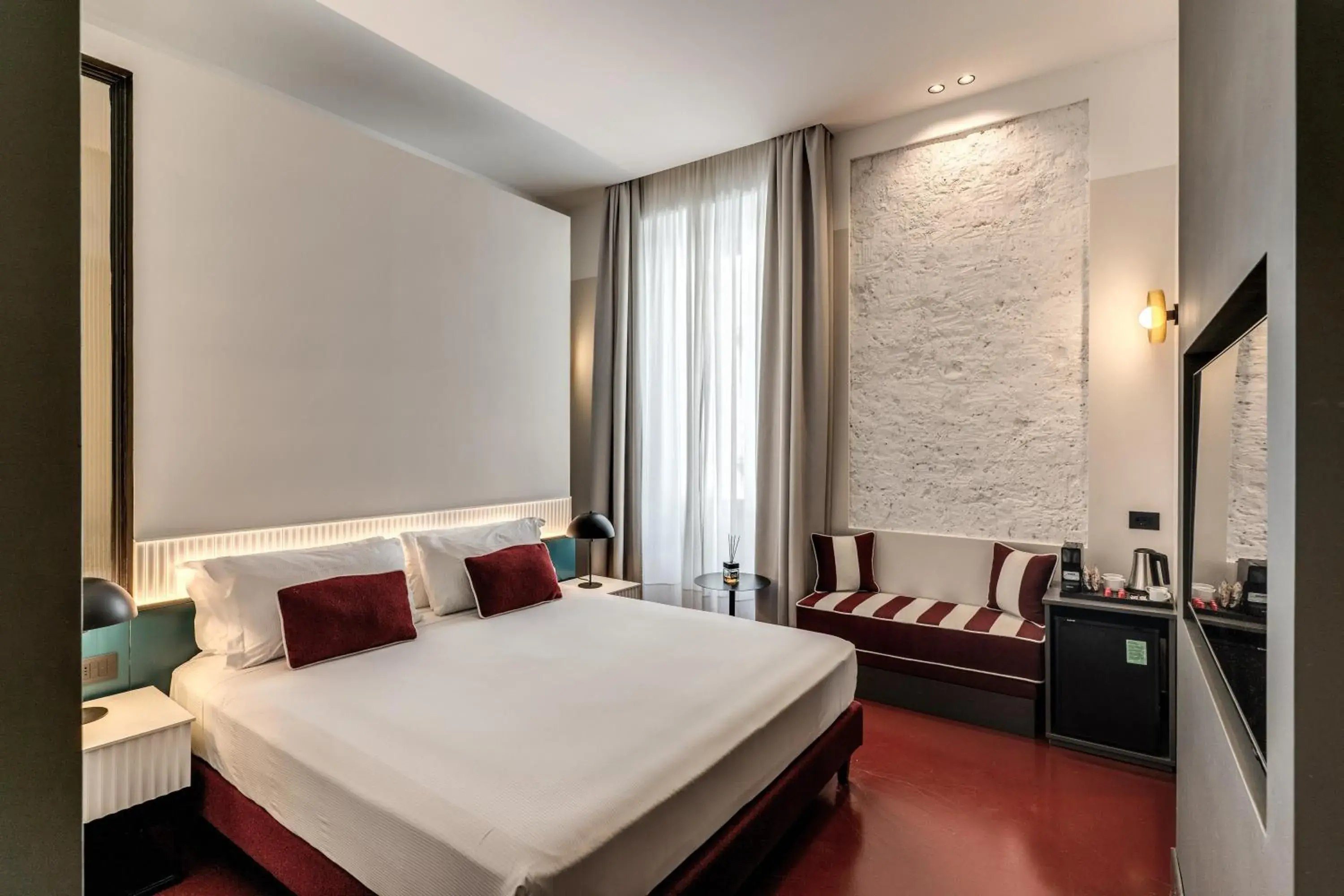Standard Queen Room in Adaram Suites Standard Queen Room in Adaram Suites