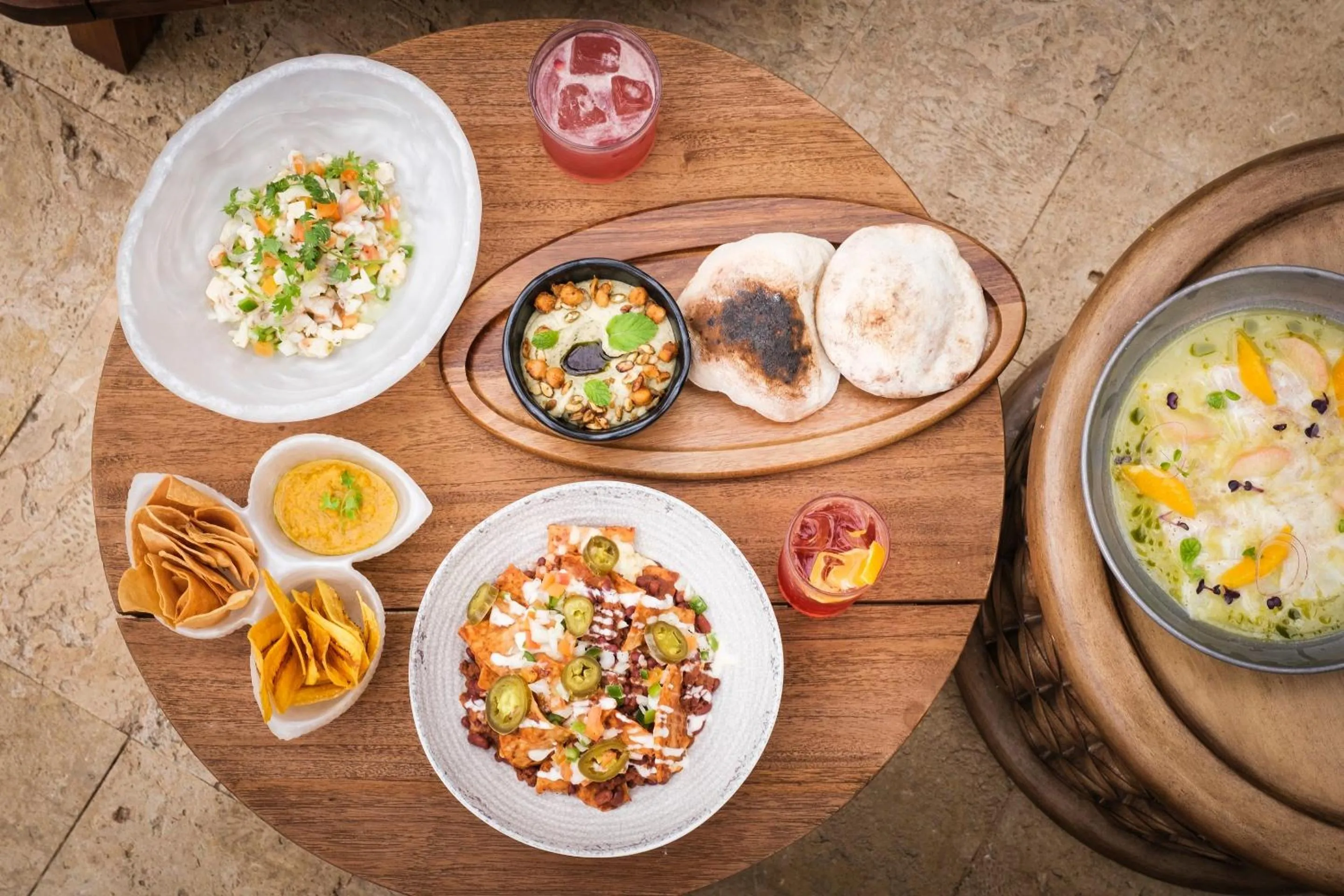 Restaurant/places to eat in Kimpton - Grand Roatan Resort and Spa