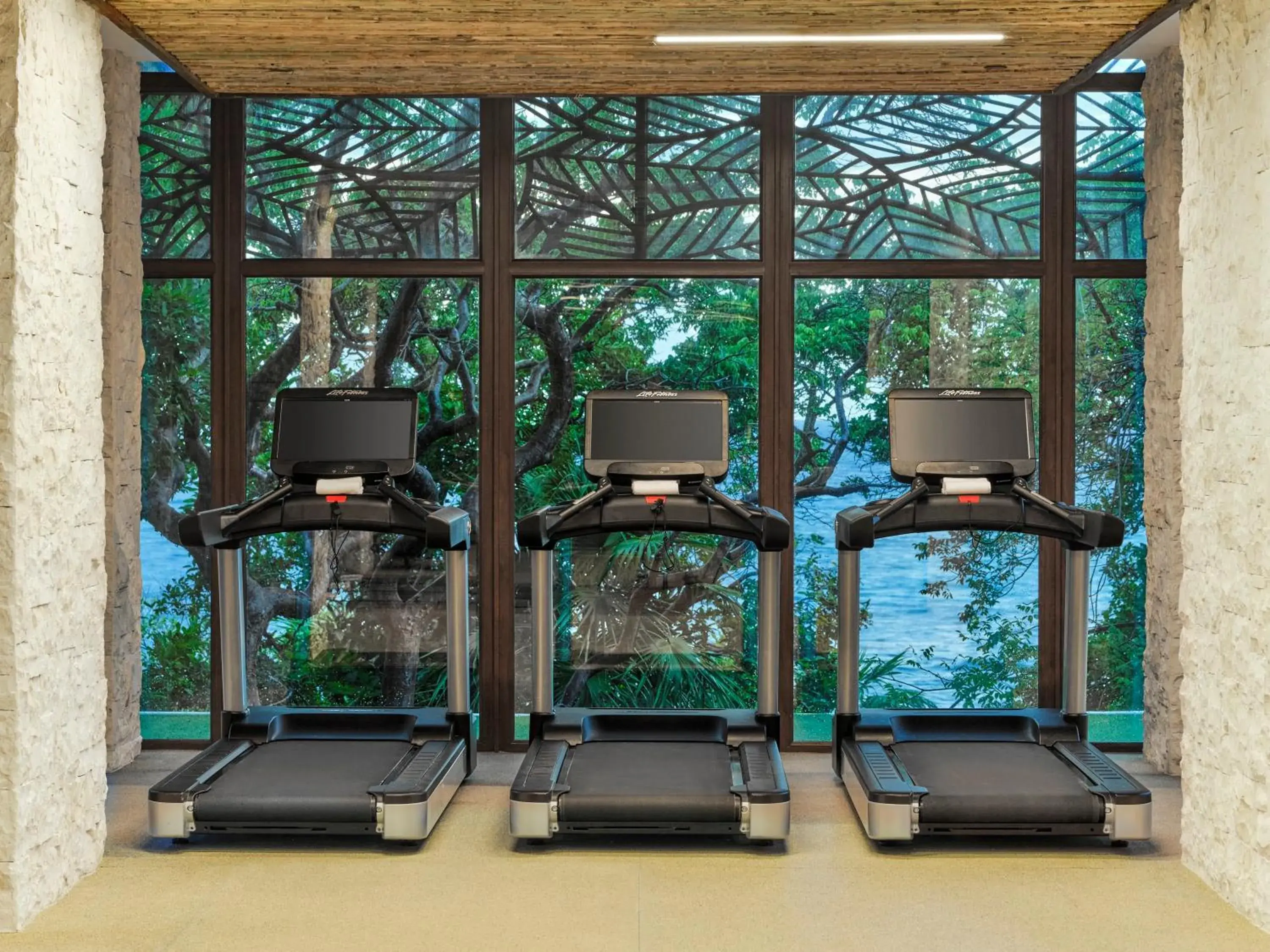 Fitness centre/facilities in Kimpton - Grand Roatan Resort and Spa Fitness centre/facilities in Kimpton - Grand Roatan Resort and Spa
