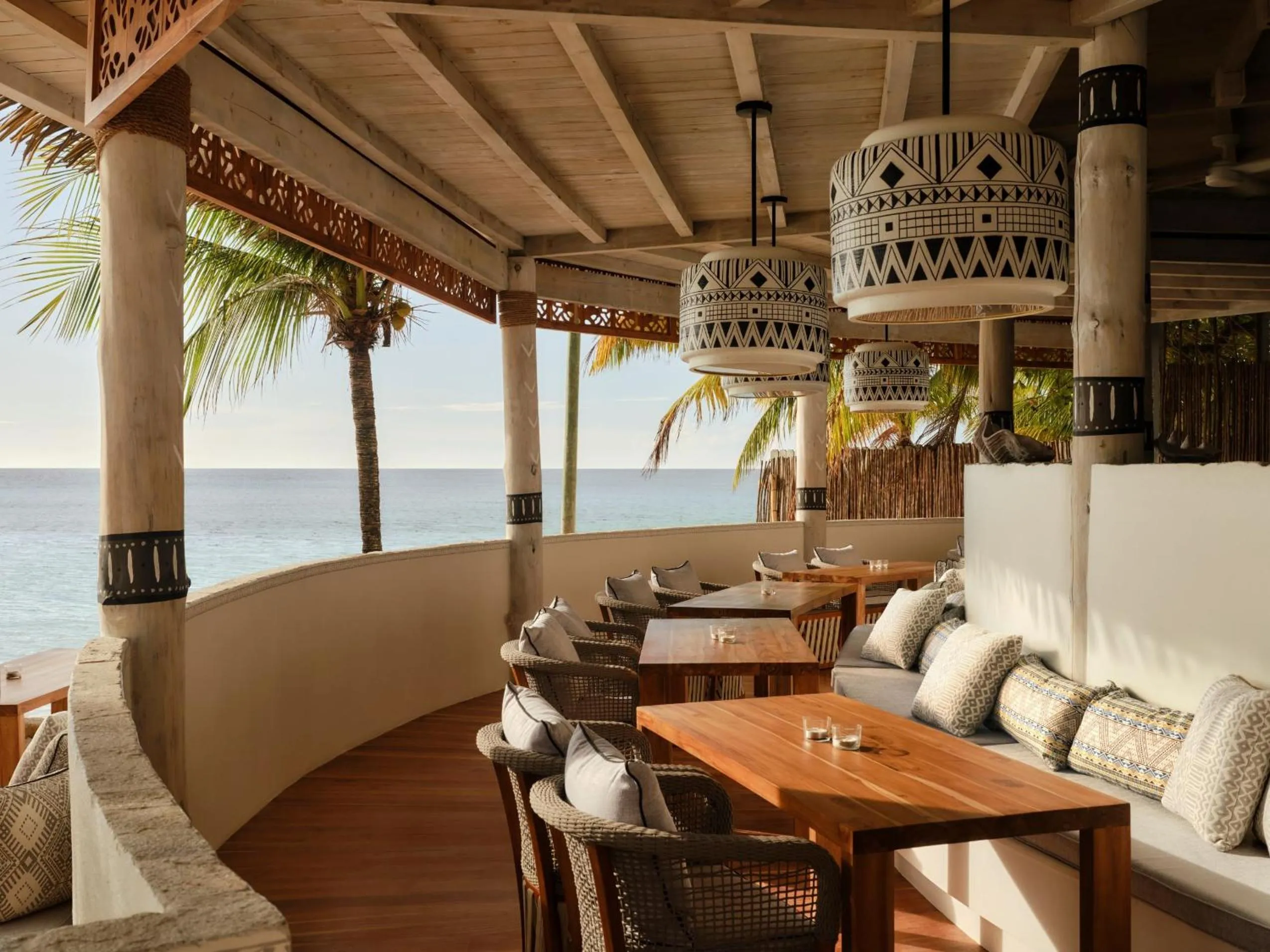 Restaurant/places to eat in Kimpton - Grand Roatan Resort and Spa